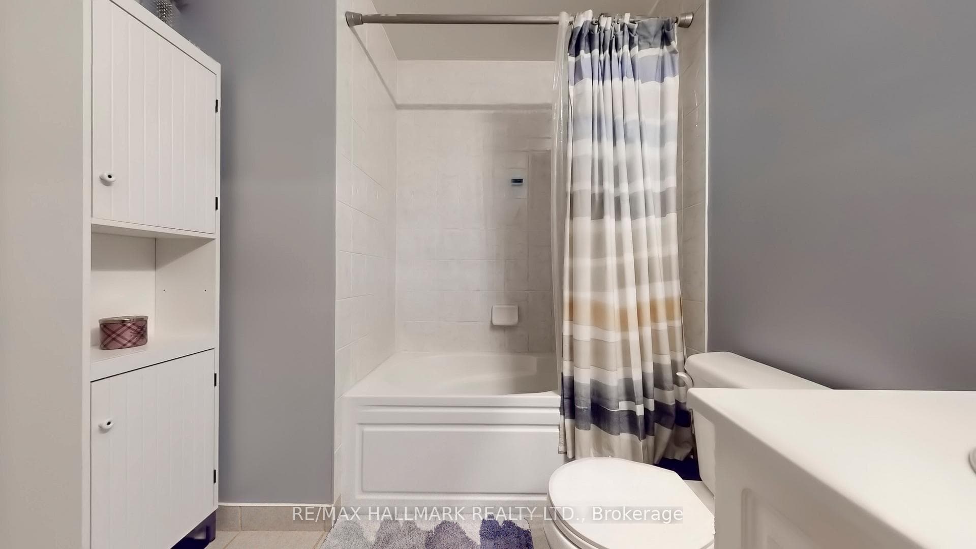 349 Rathburn Road Unit 910 photo 23