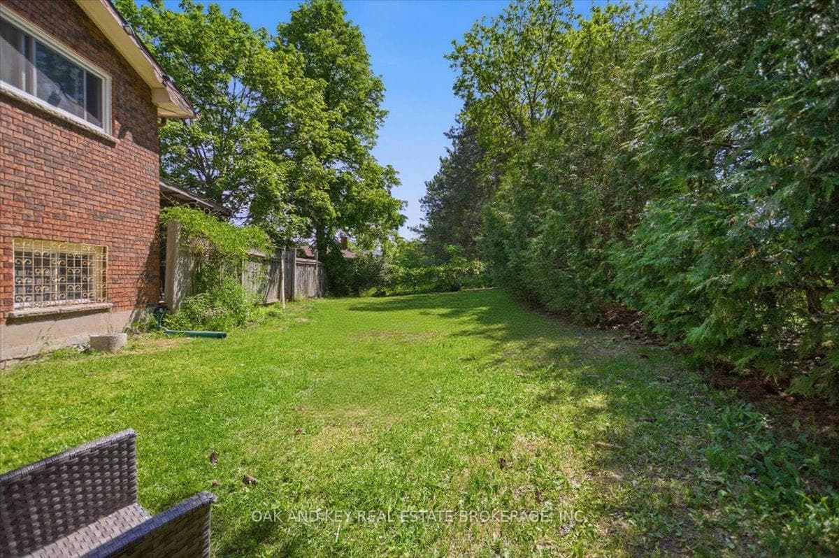 24 Harrow Court photo 30