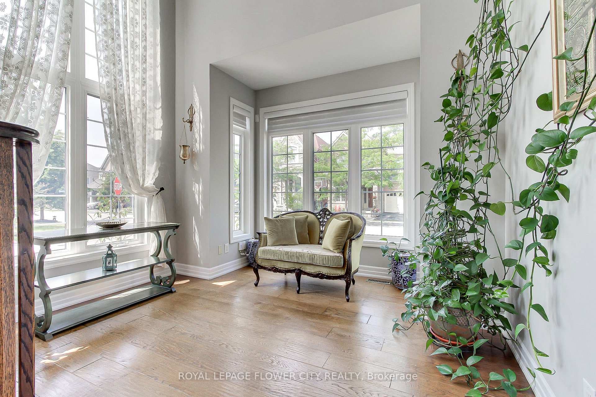 124 Playfair Terrace photo 4