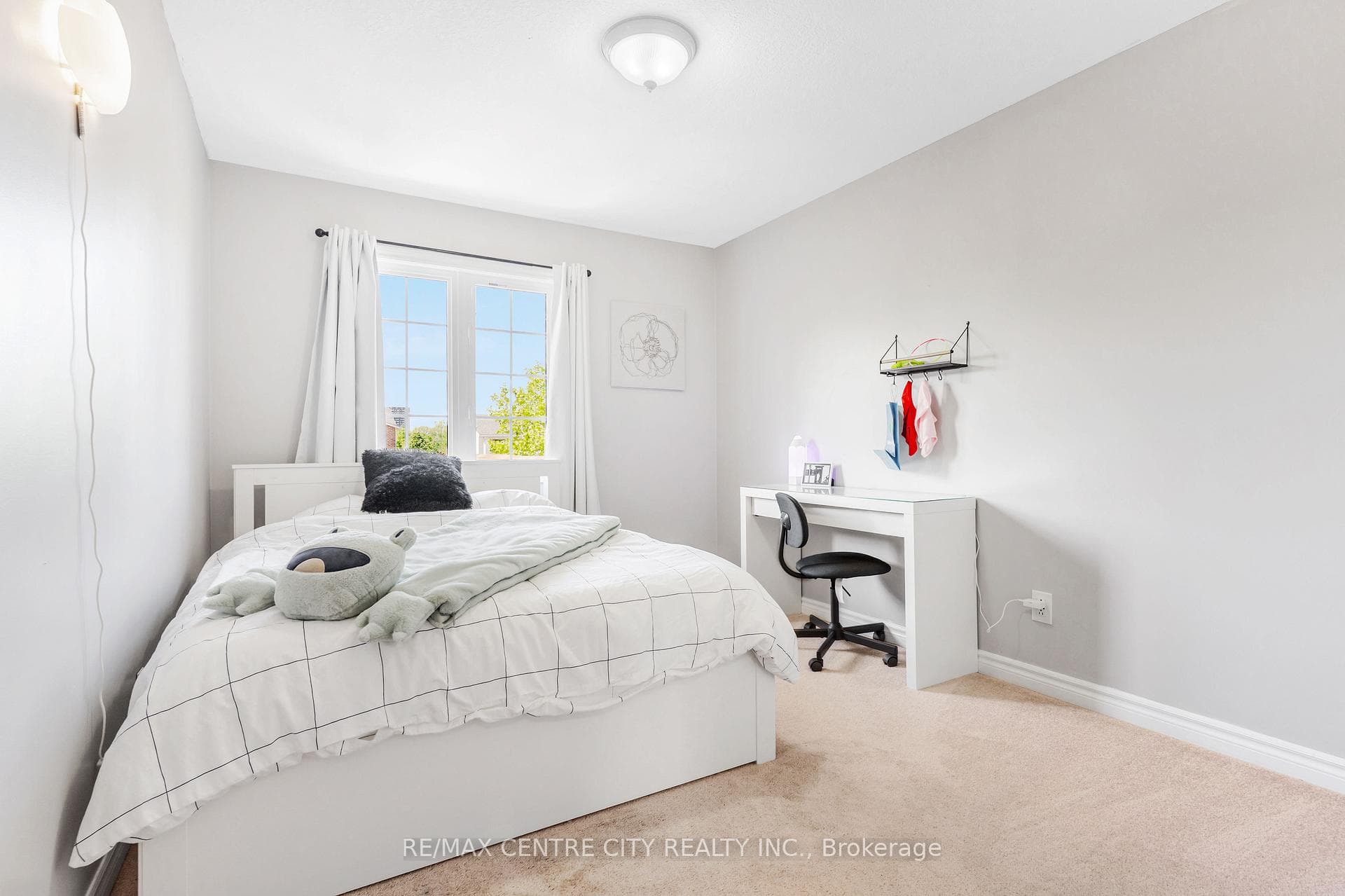 67 Ralgreen Crescent photo 13