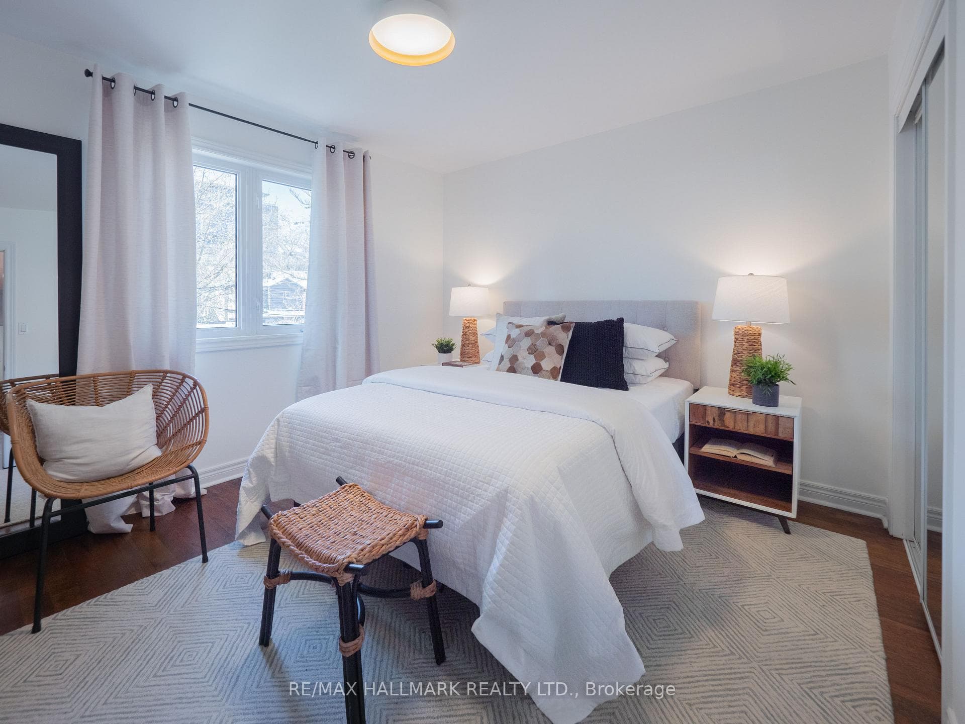 74 Lewis Street photo 16