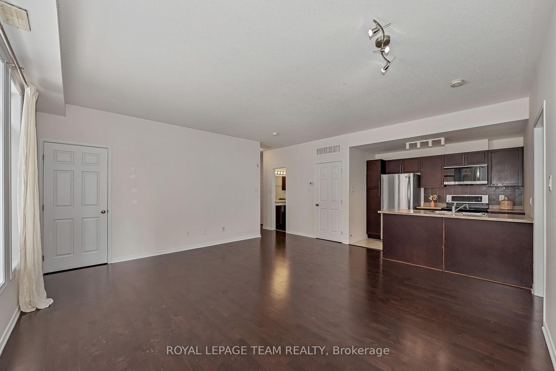 250 Meilleur Private Unit B photo 4