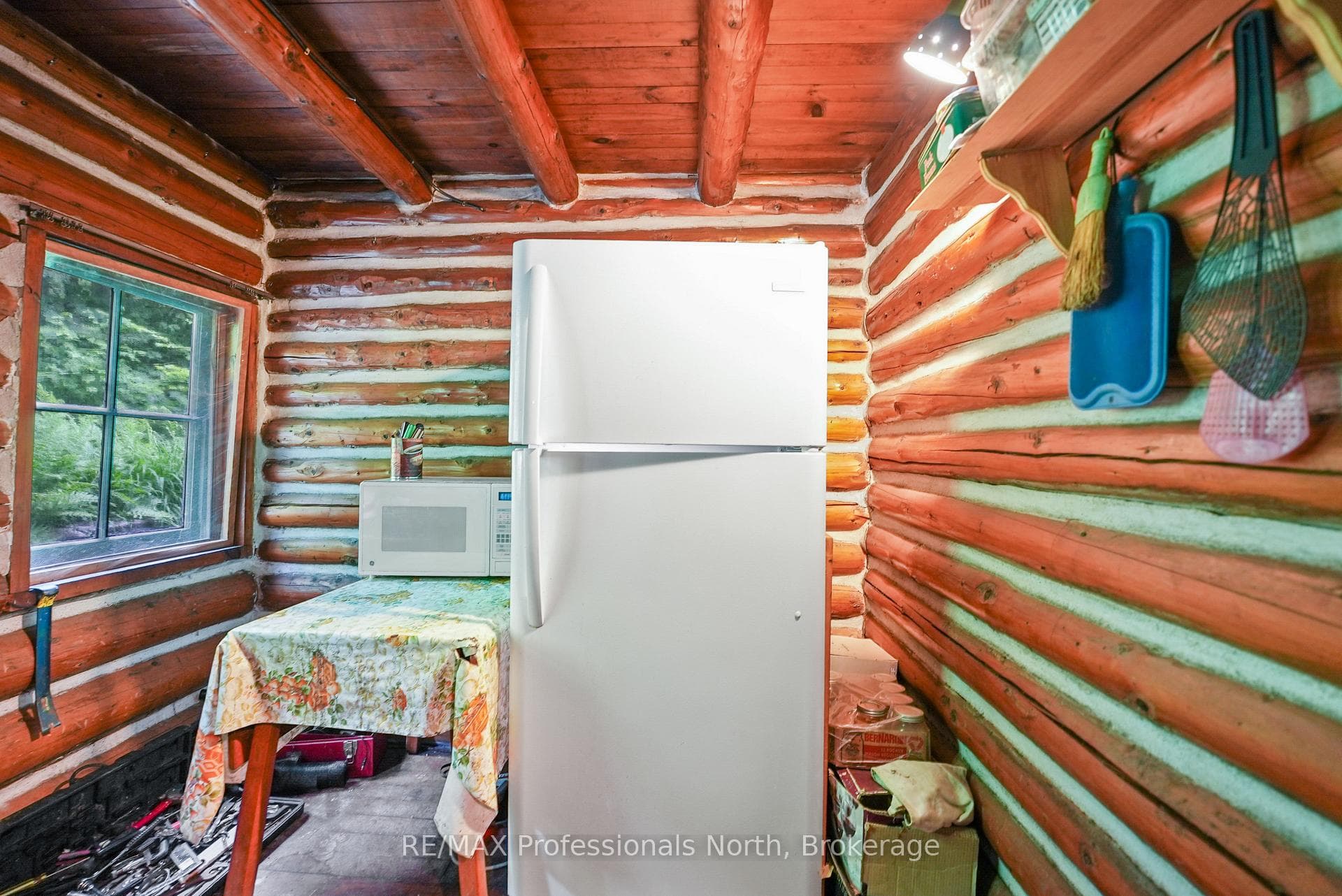 1358 Grace River Road photo 13