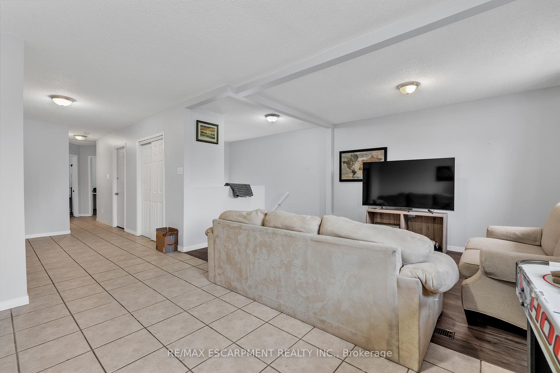 112 Emerson Street photo 4