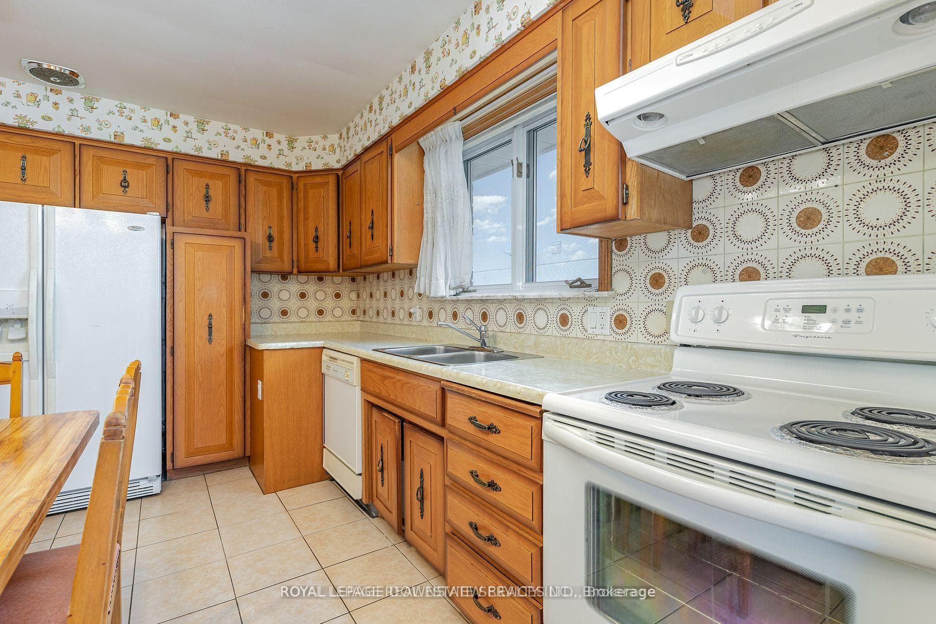 7 Burr Avenue photo 10