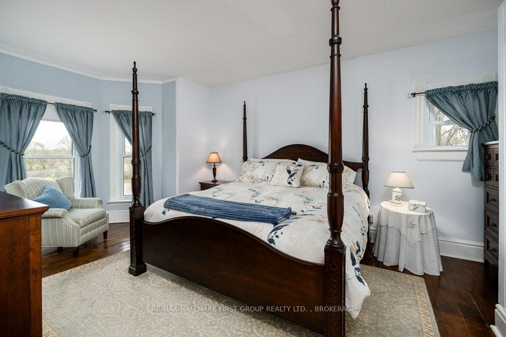1331 Victoria Road photo 34