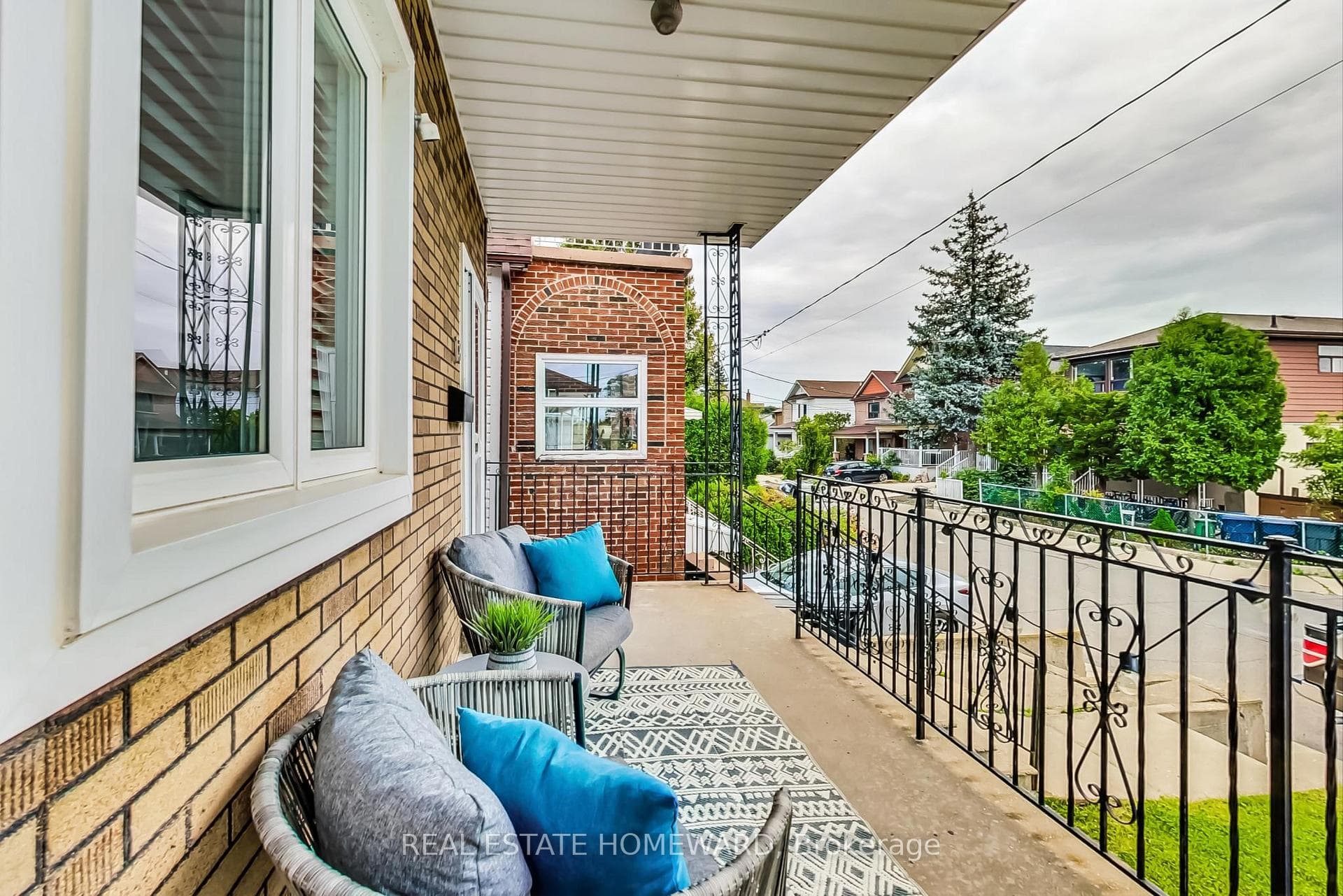 18 Hanson Road photo 4