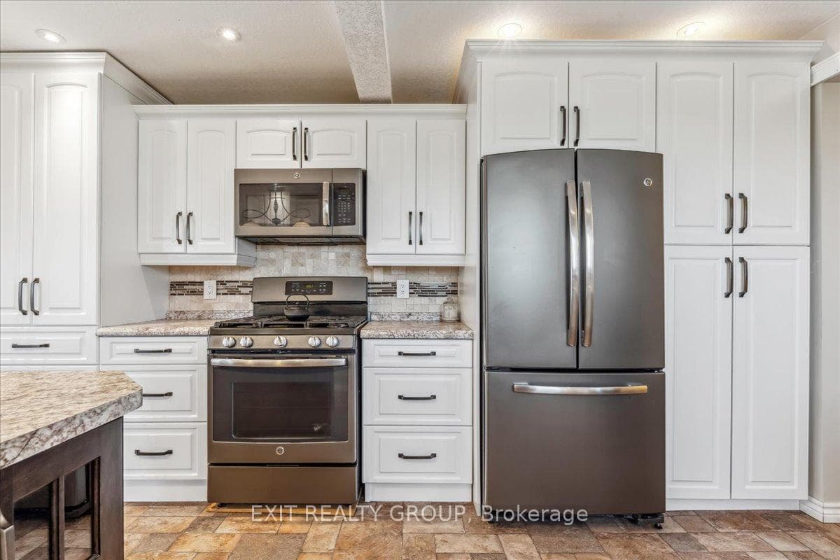 154 Maitland Drive photo 12