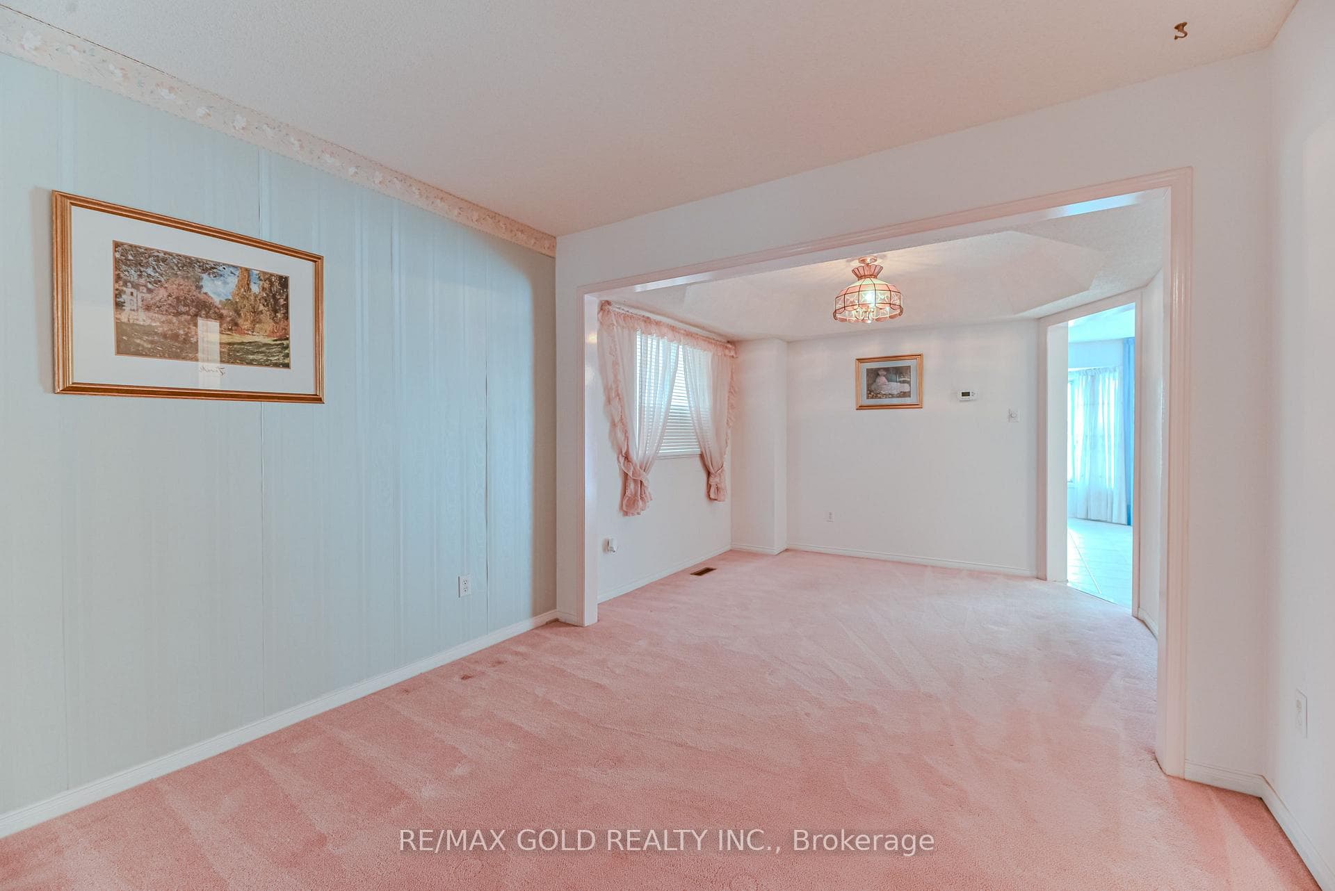 27 Bighorn Crescent photo 6