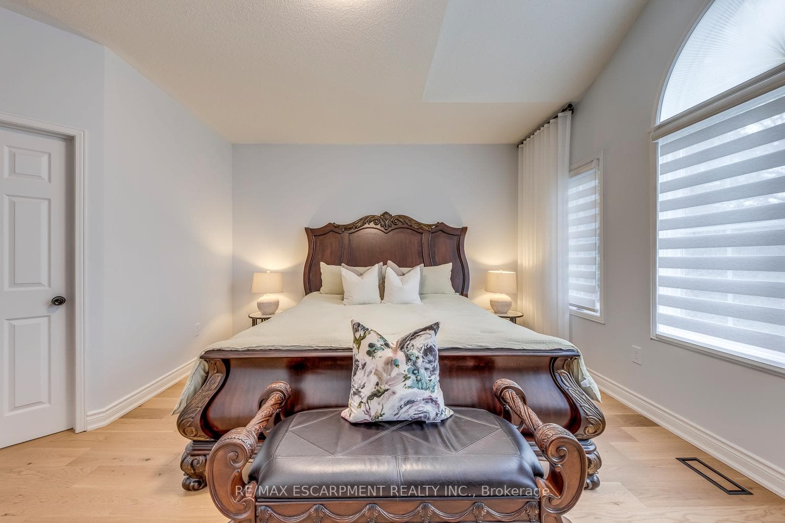 4366 Latimer Crescent photo 23