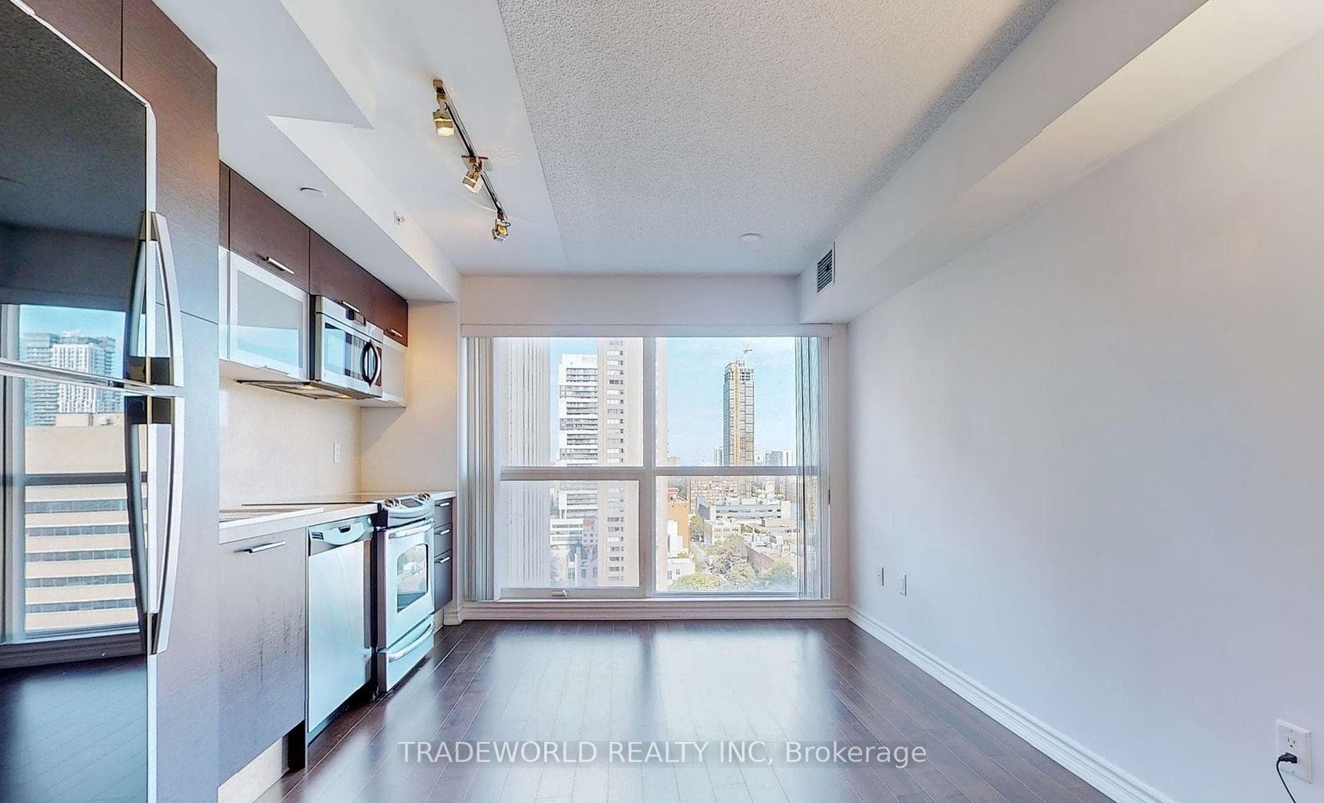386 Yonge Street Unit 1206 photo 5