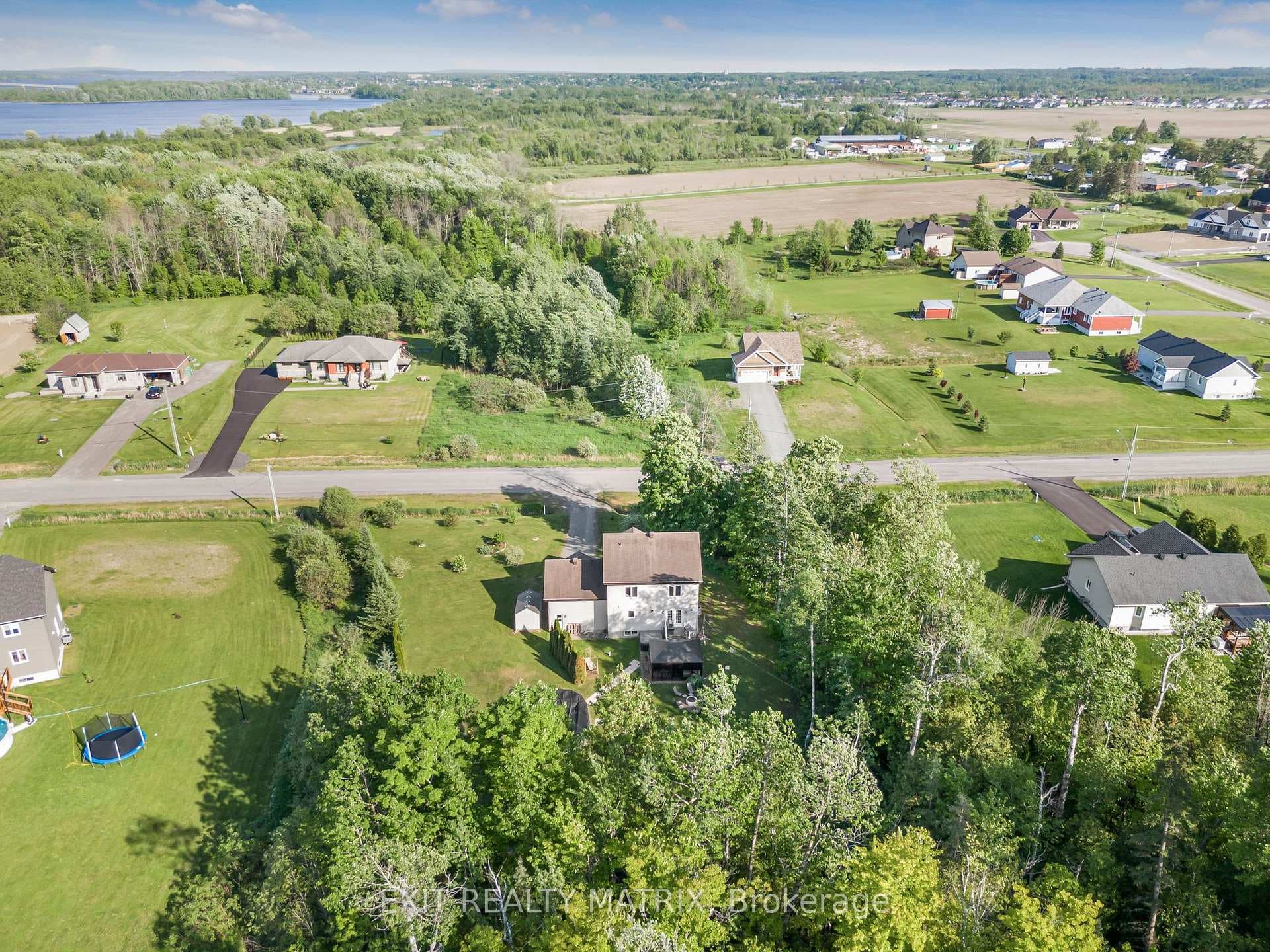 771 Du Bercail Street photo 28