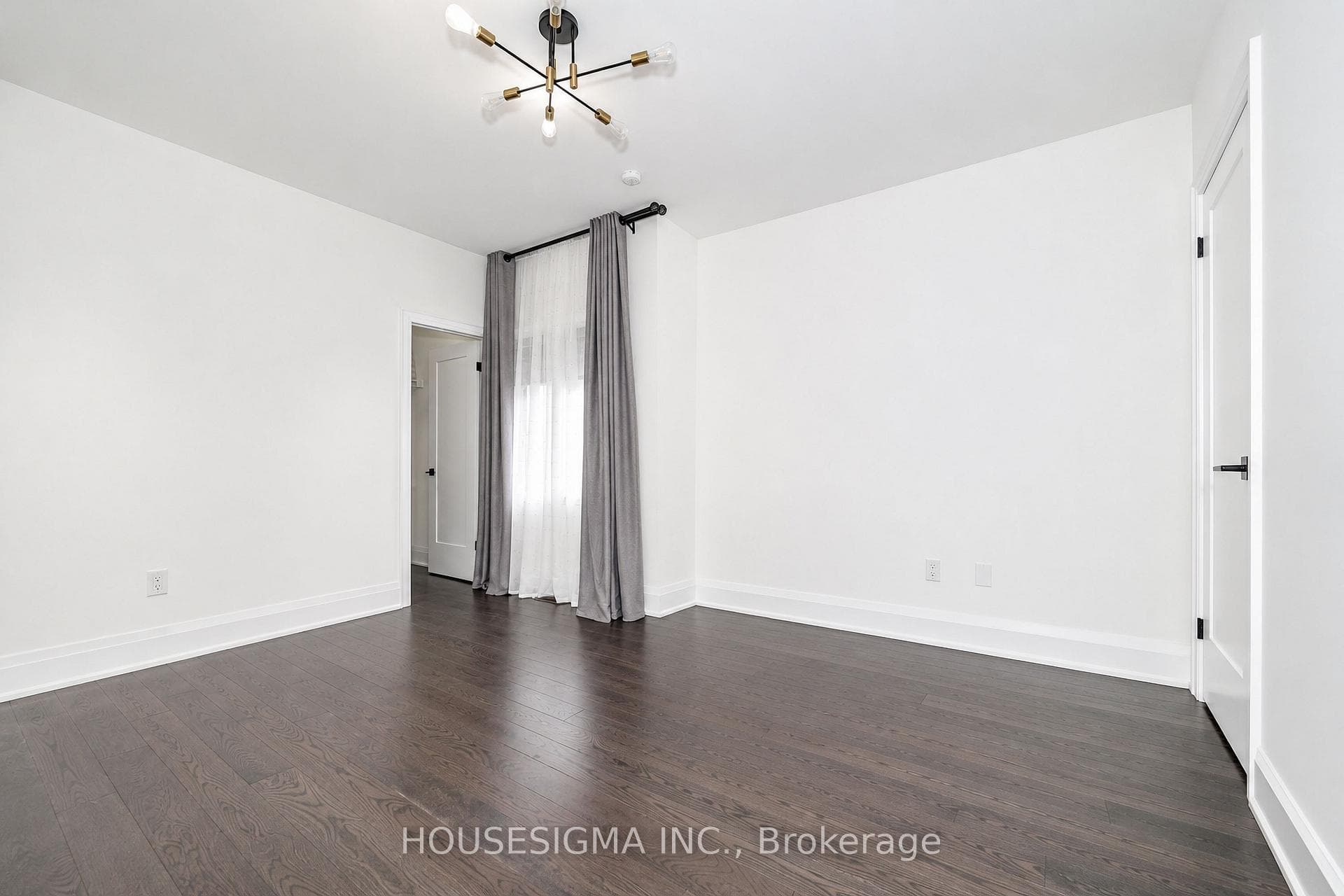 62 Royal Fern Crescent photo 25