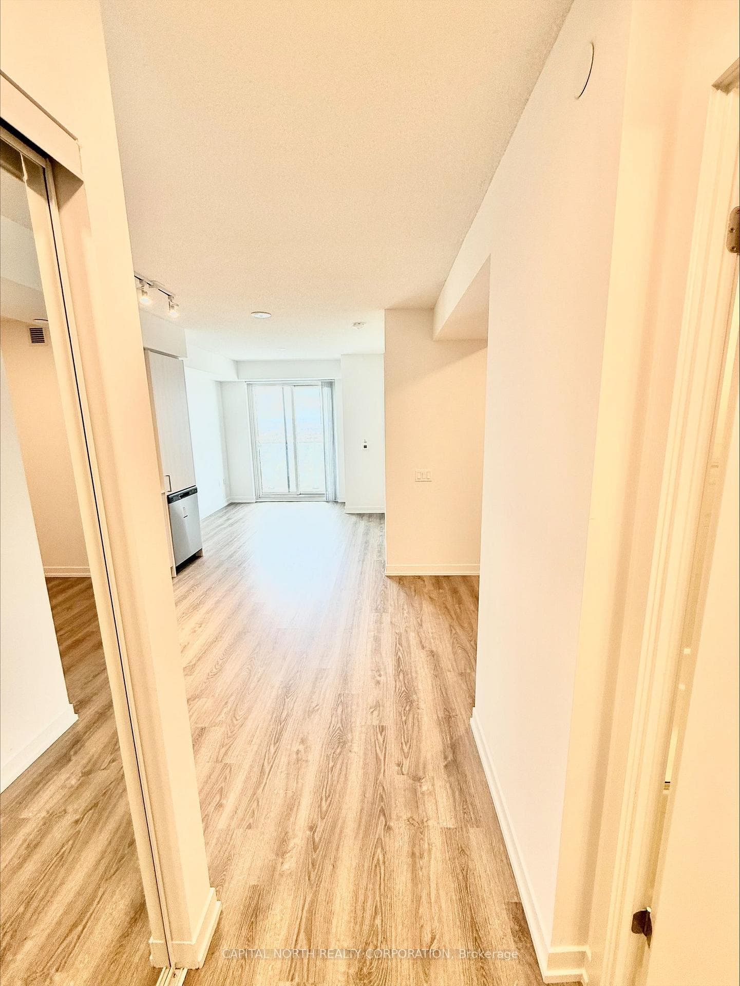 195 Commerce Street Unit 3910 photo 3
