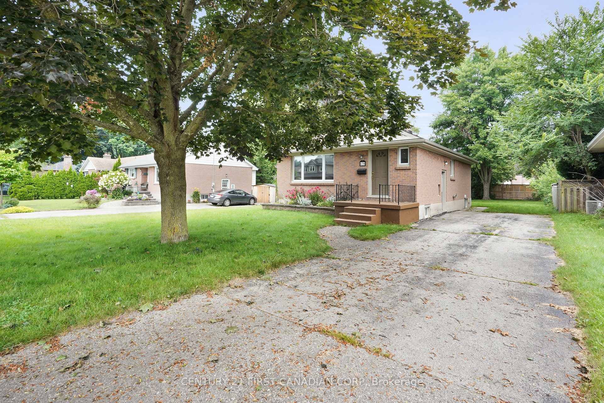638 Tennent Avenue Unit Lower photo 16