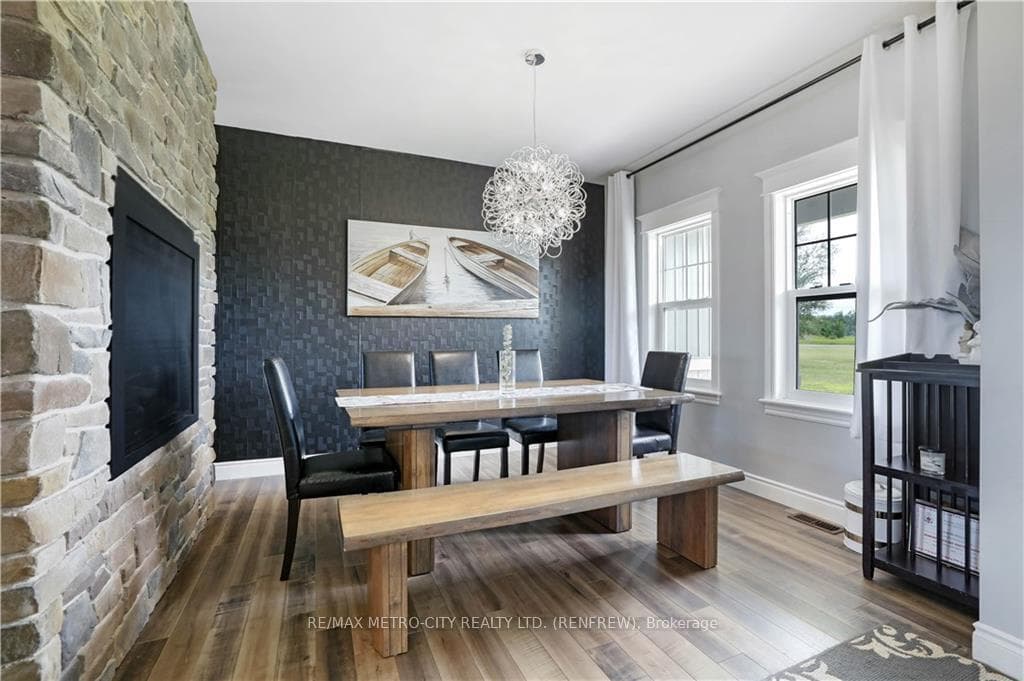 688B STORYLAND Road photo 16