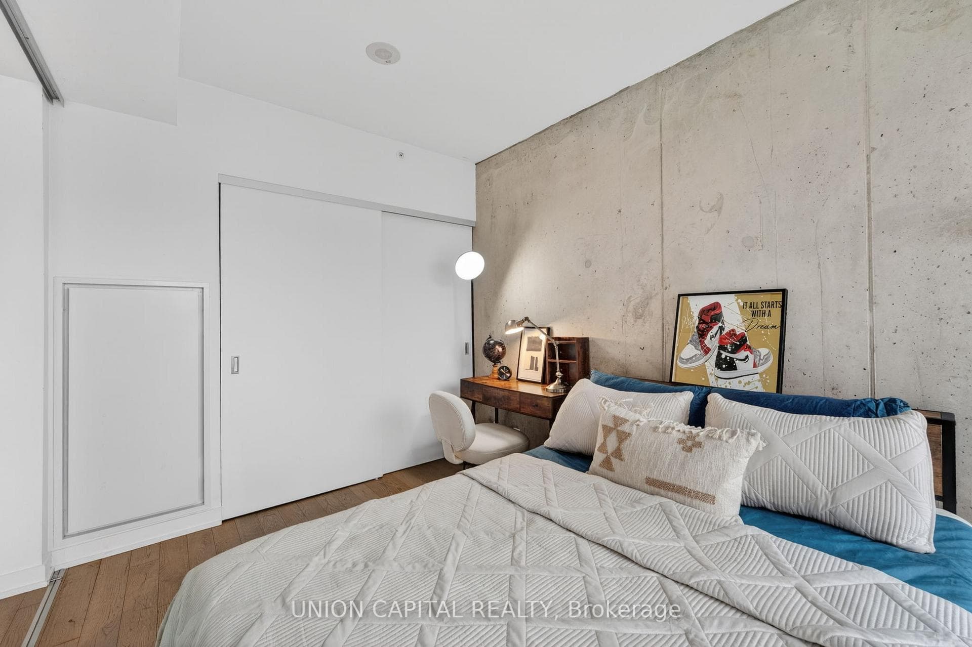 11 Charlotte Street Unit 1004 photo 13
