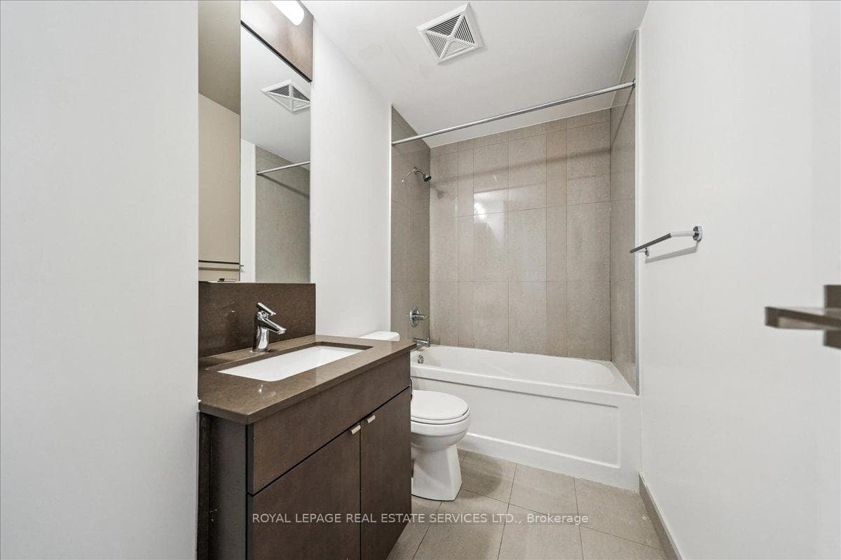 89 Dunfield Avenue Unit 2807 photo 6