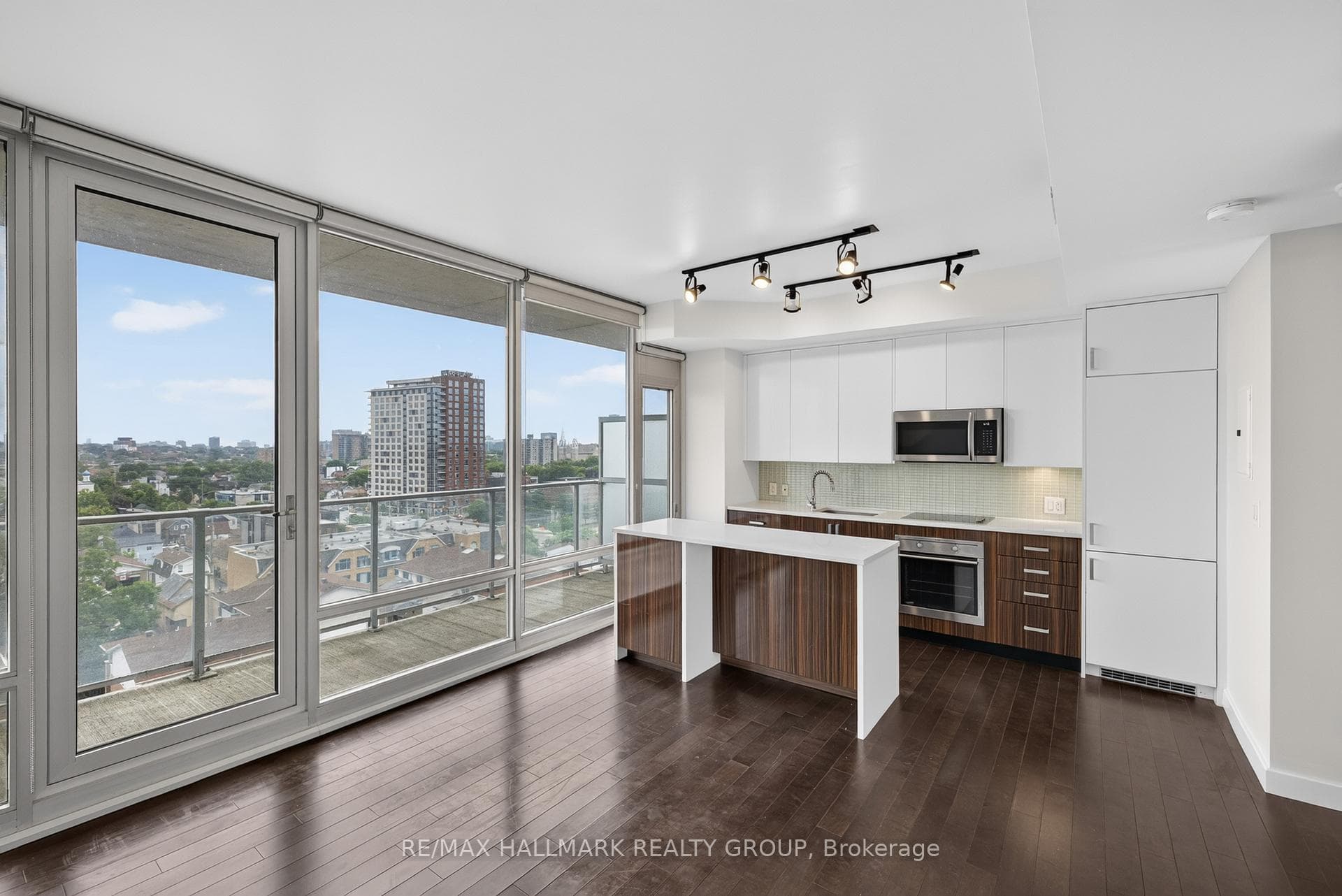 201 Parkdale Avenue Unit 1001 photo 8