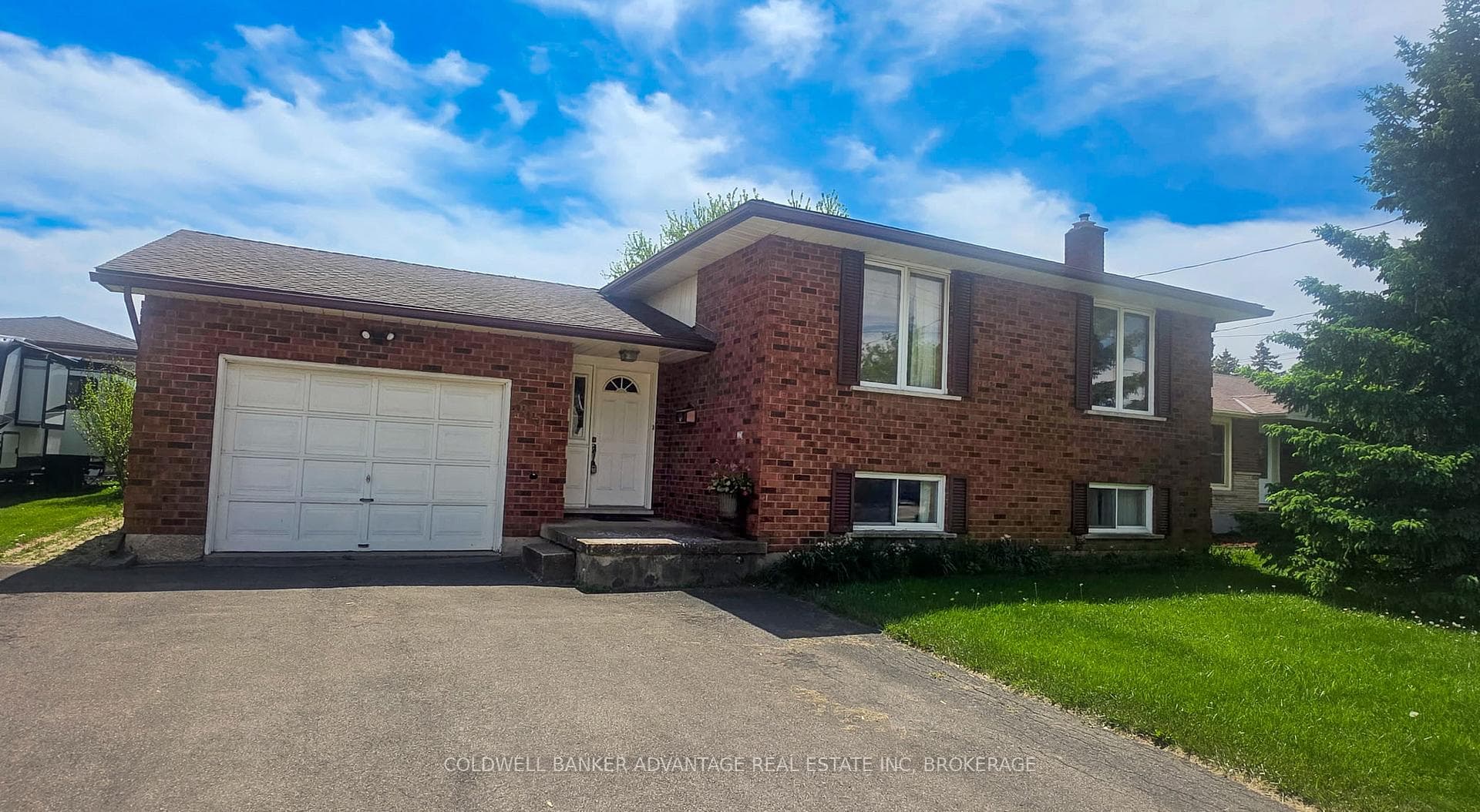 385 Fitch Street photo 1