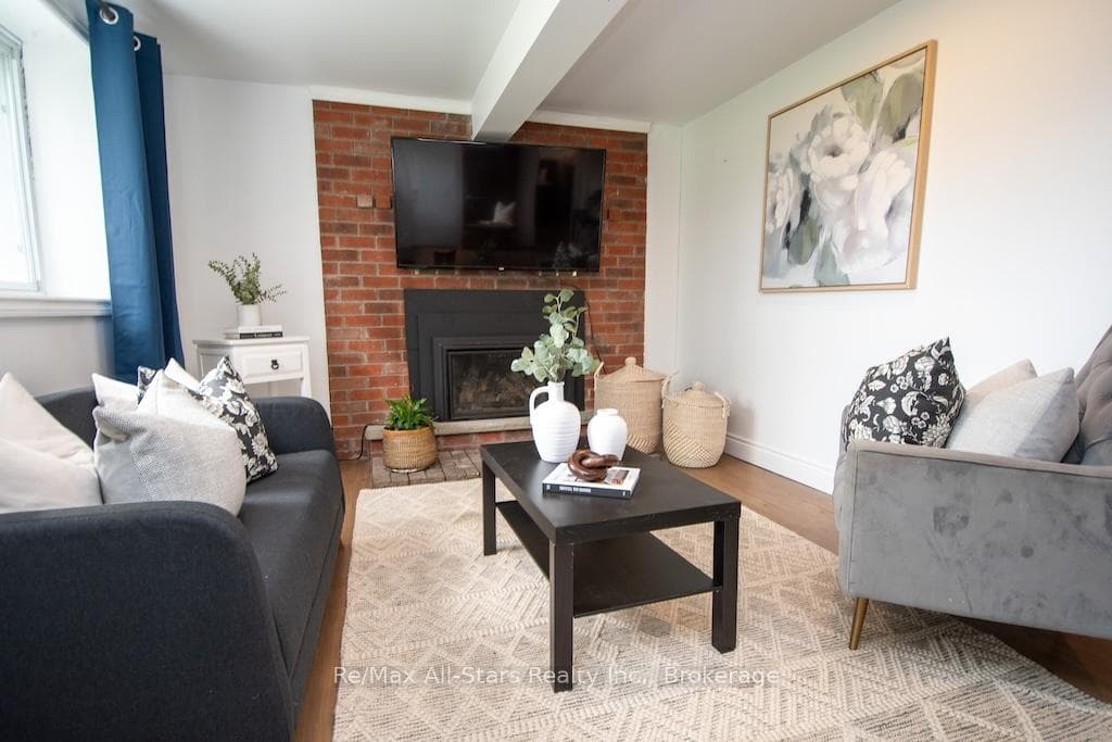 9 Riverside Drive photo 6