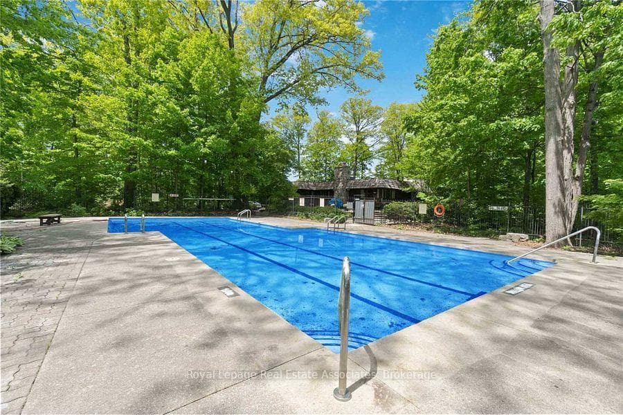 1020 Walden Circle Unit 20 photo 36