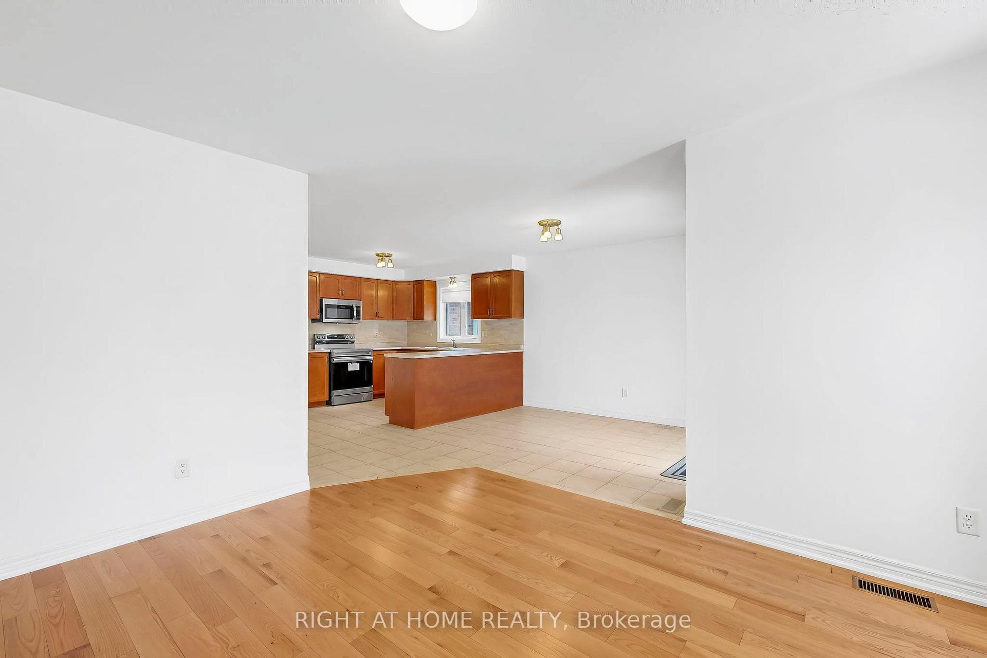 56 Elmwood Avenue photo 14