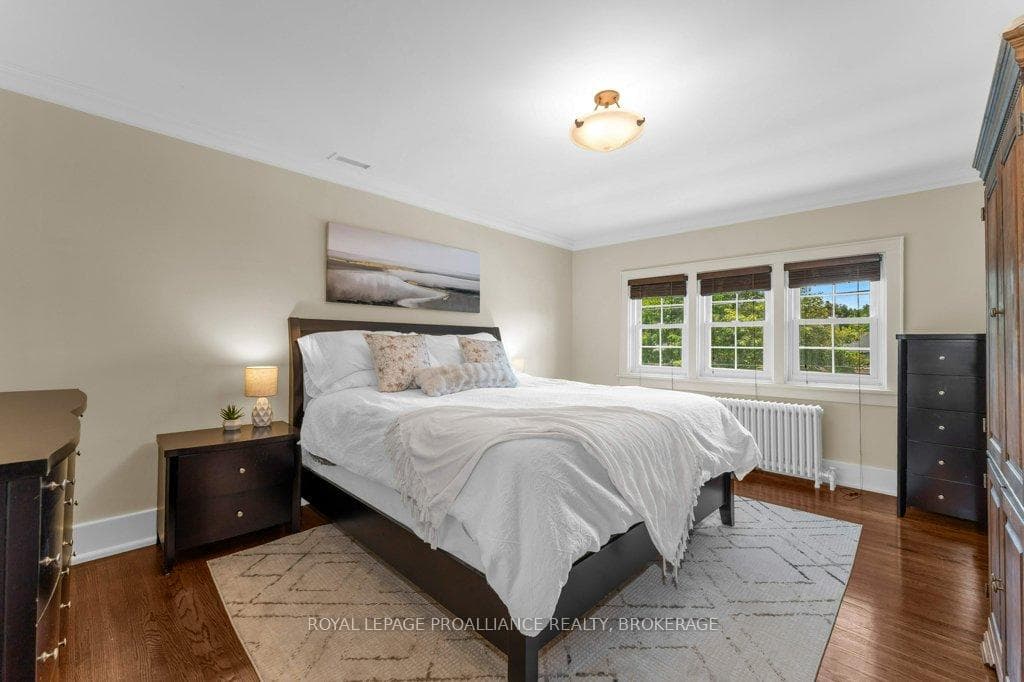 609 Earl Street photo 21
