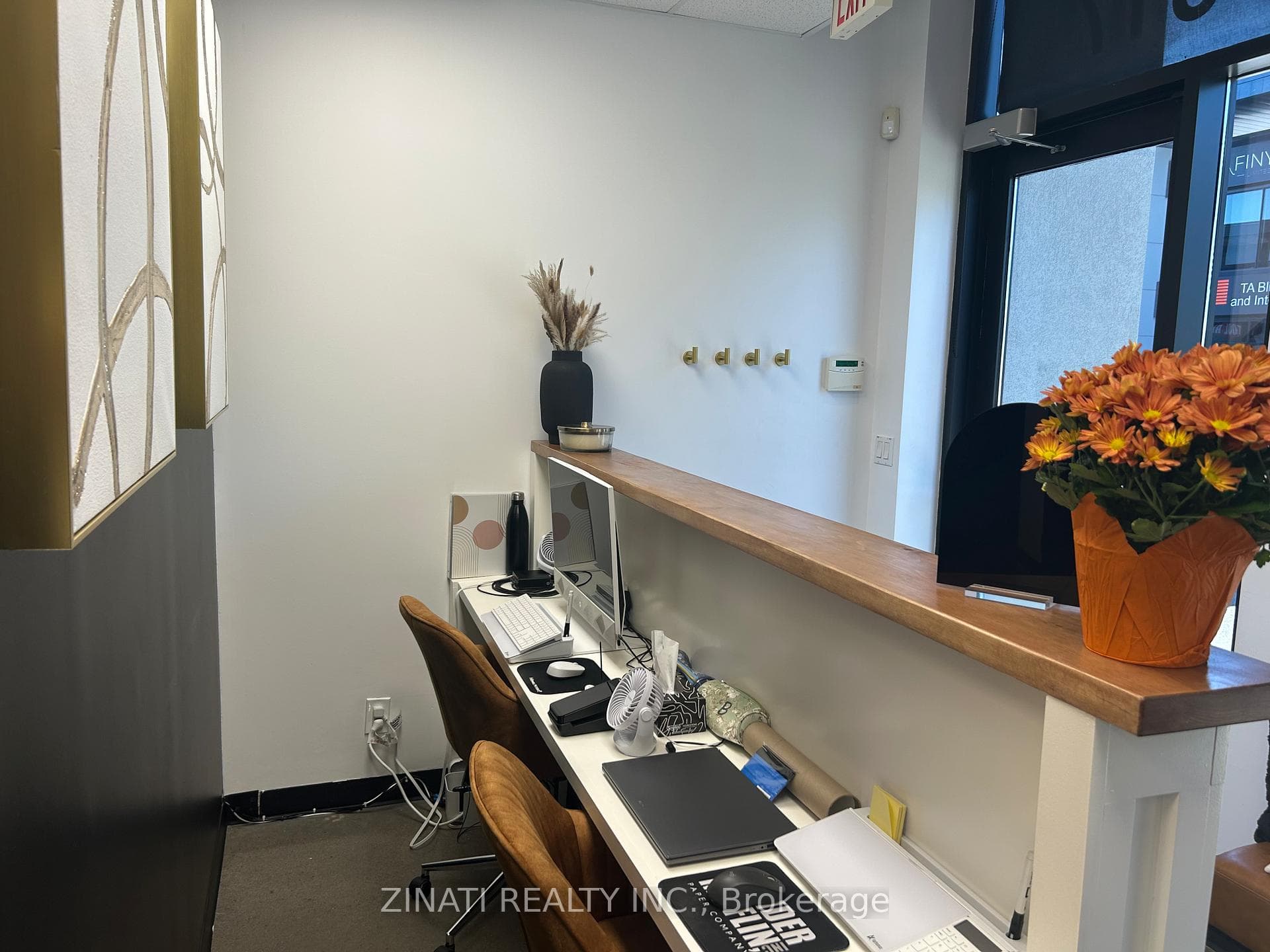2310 St. Laurent Boulevard Unit 316-320 photo 14