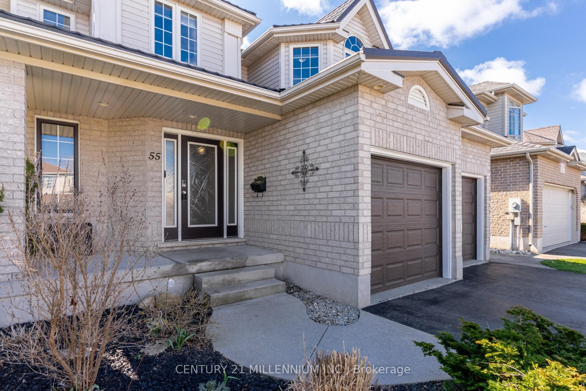 55 Grey Oak Drive photo 2