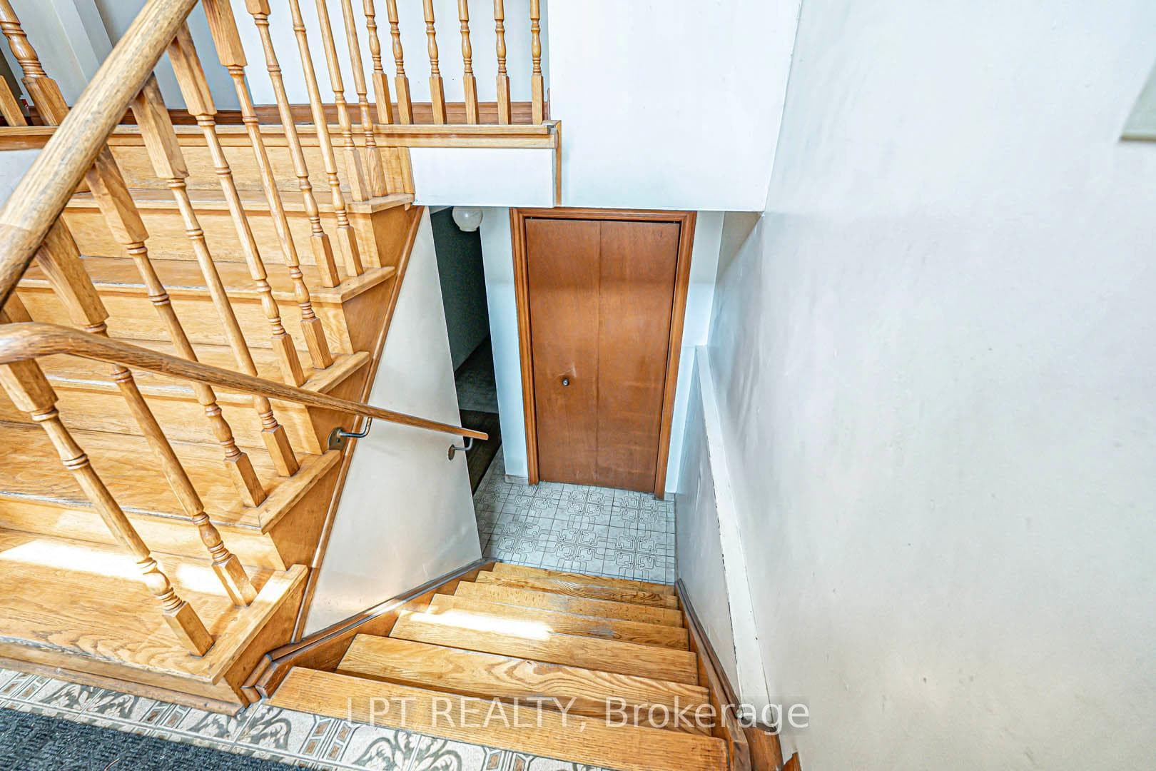 71 Arthur Griffith Drive photo 33