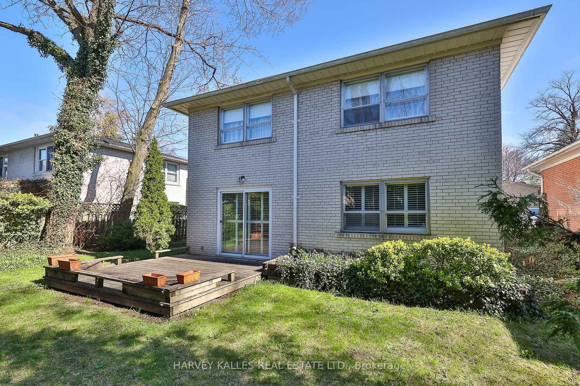 140 Fenn Avenue photo 31