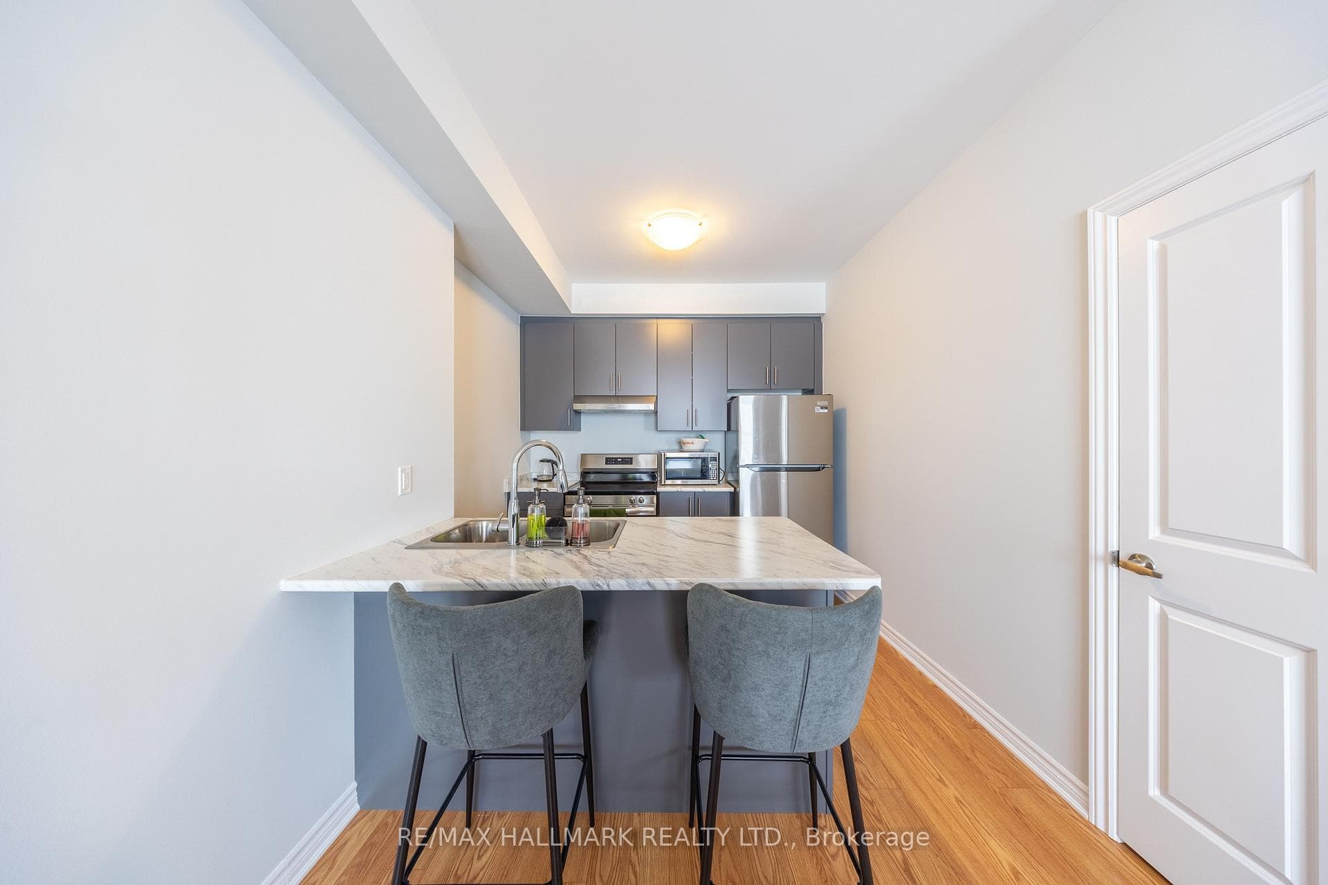 1198 Greentree Path photo 12