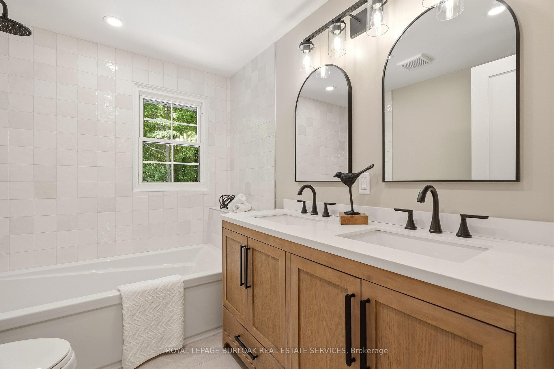 1928 Four Seasons Drive photo 33