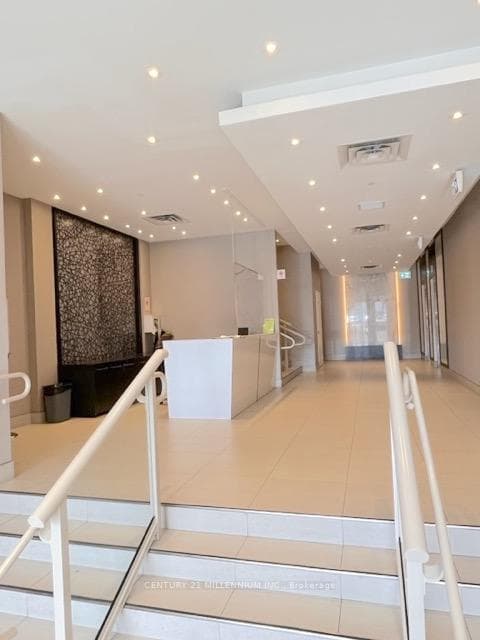 15277 Yonge Street Unit 419 photo 21