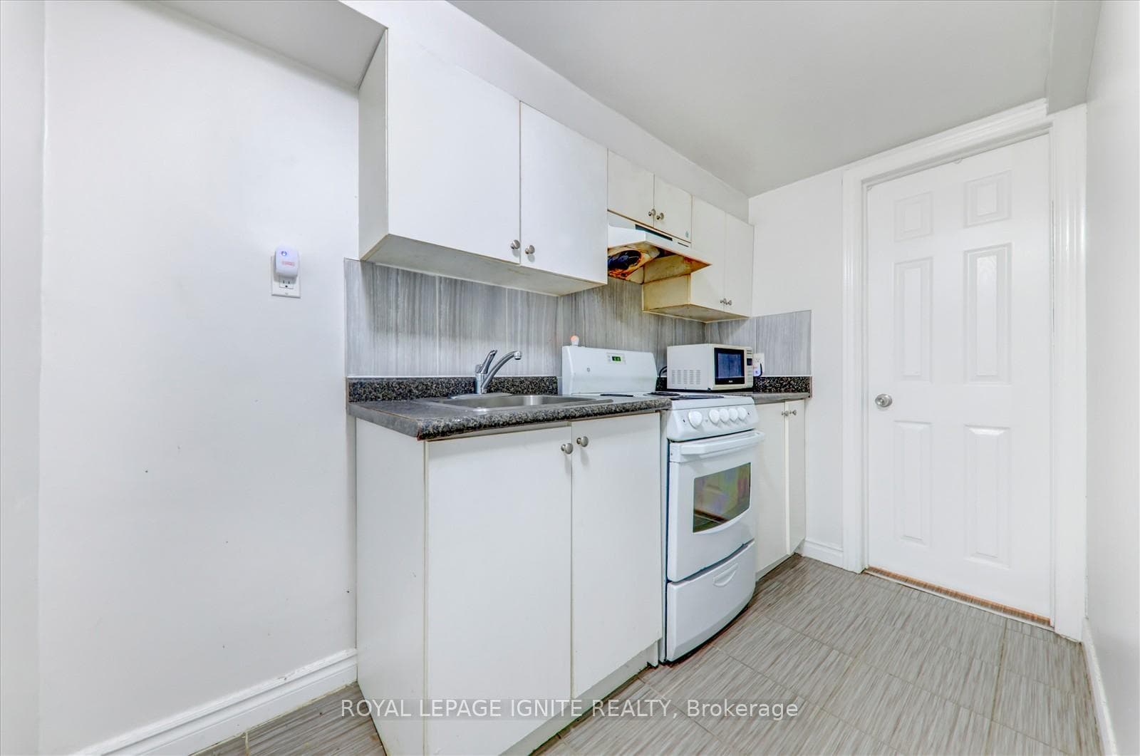 10 Livonia Place Unit 149 photo 28