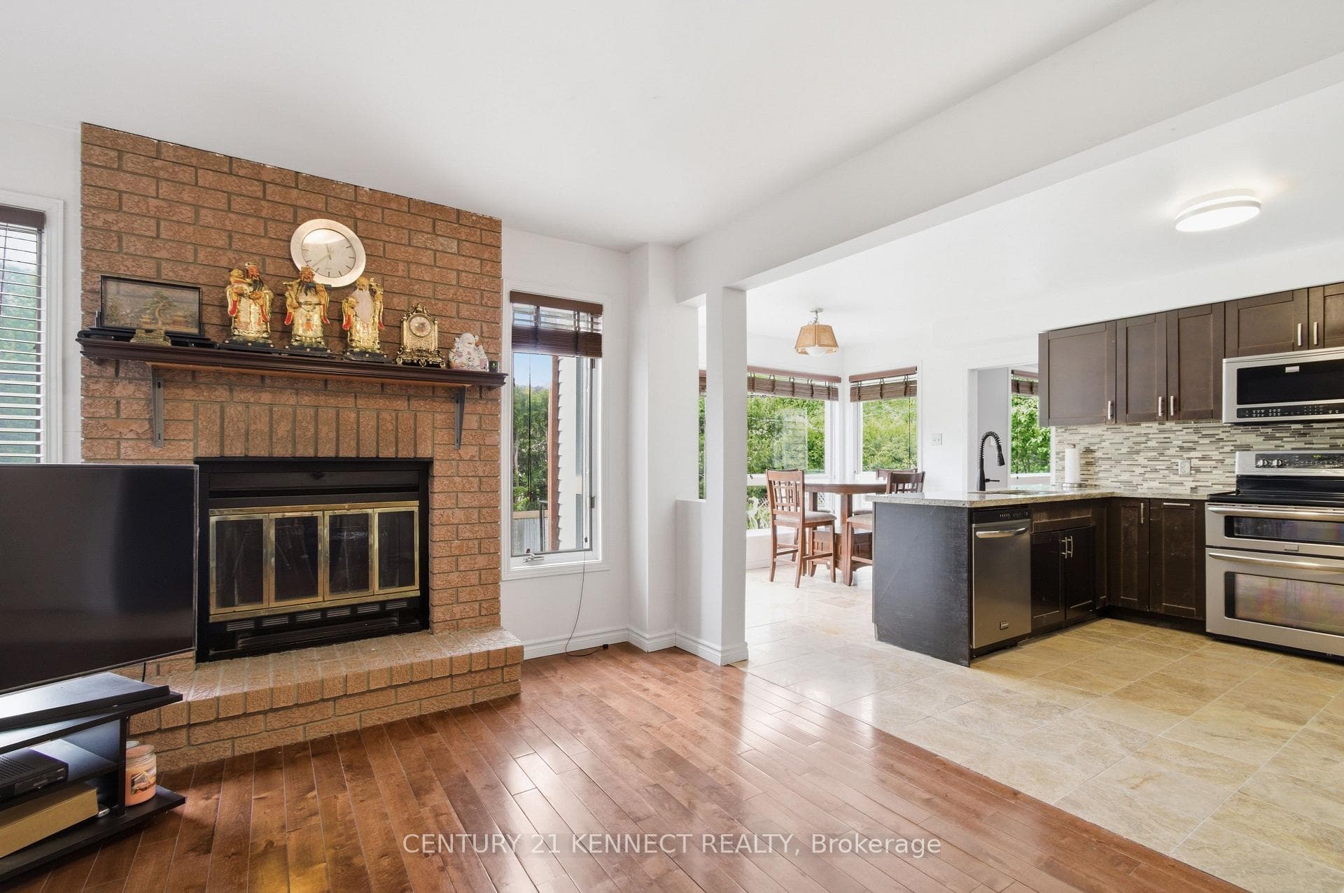 848 Fairlawn Avenue photo 15