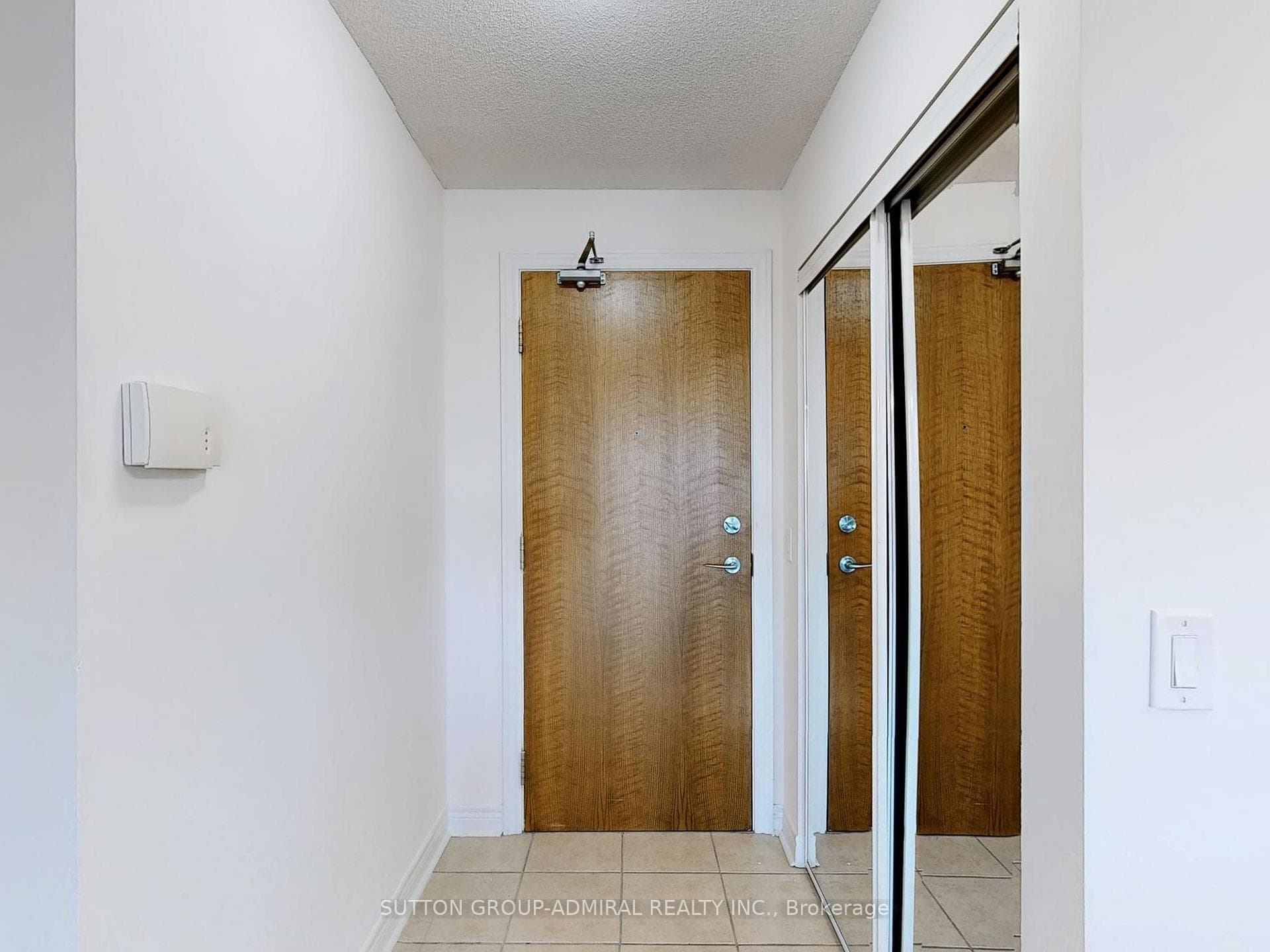 50 Disera Drive Unit 811 photo 17