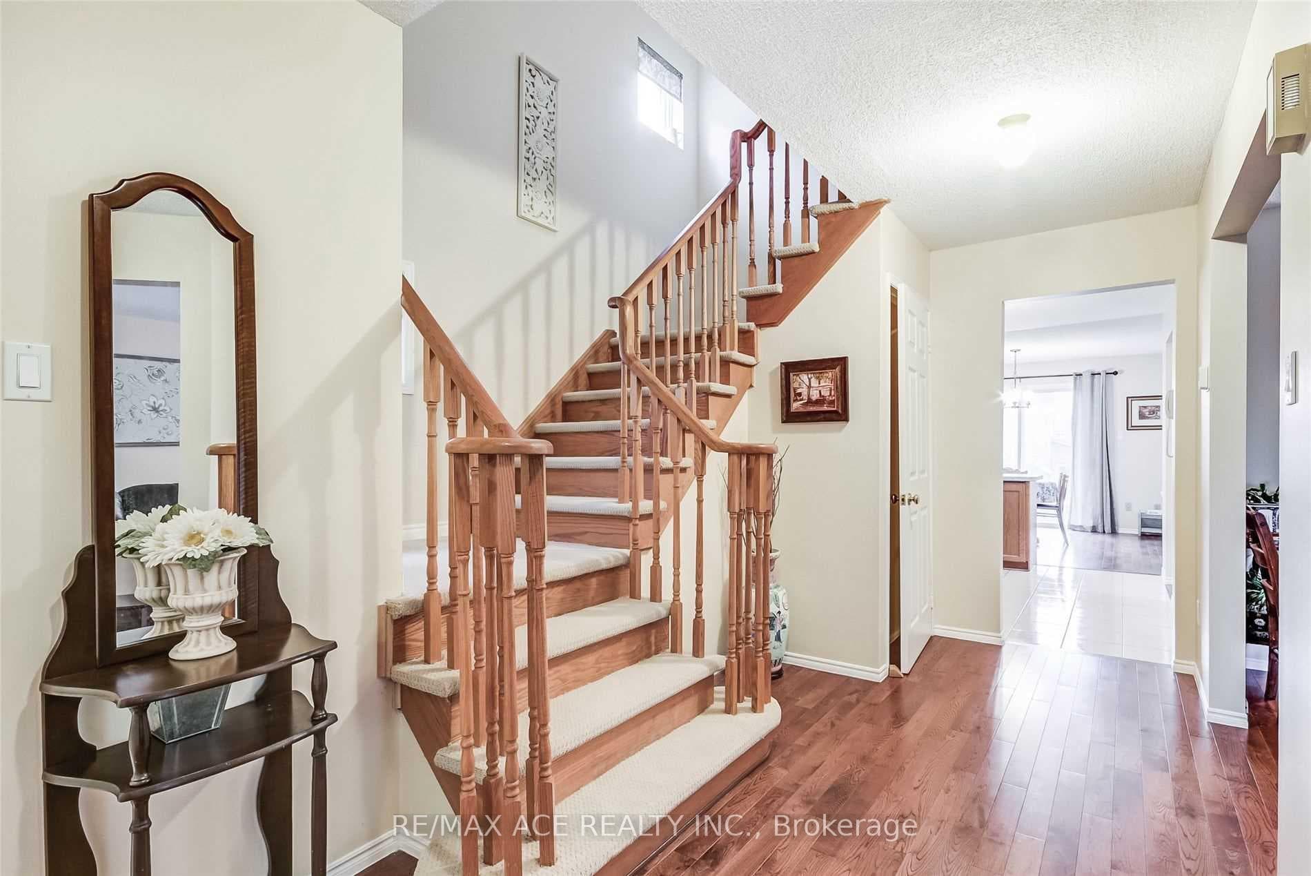 161 Heale Avenue Unit Main photo 4