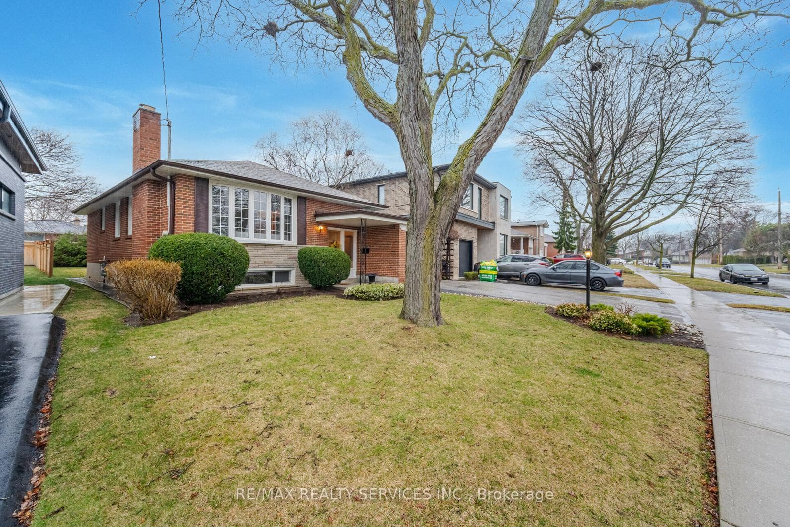 12 Archerhill Drive photo 3