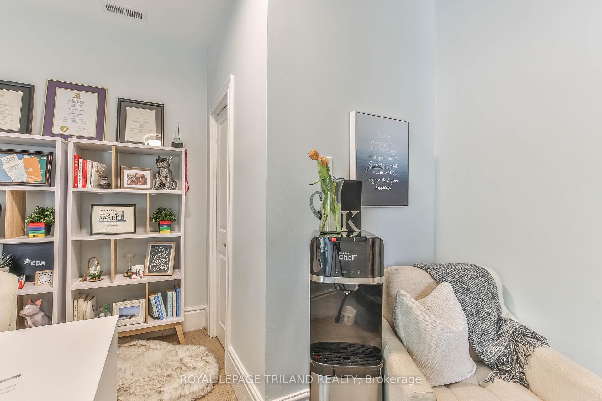 33 Byron Avenue Unit 2 photo 14