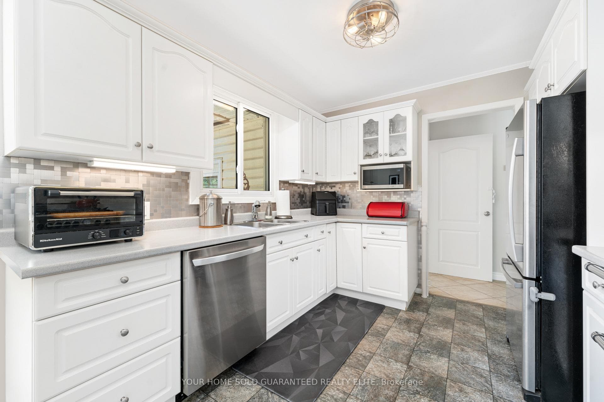 23 Walts Street photo 12