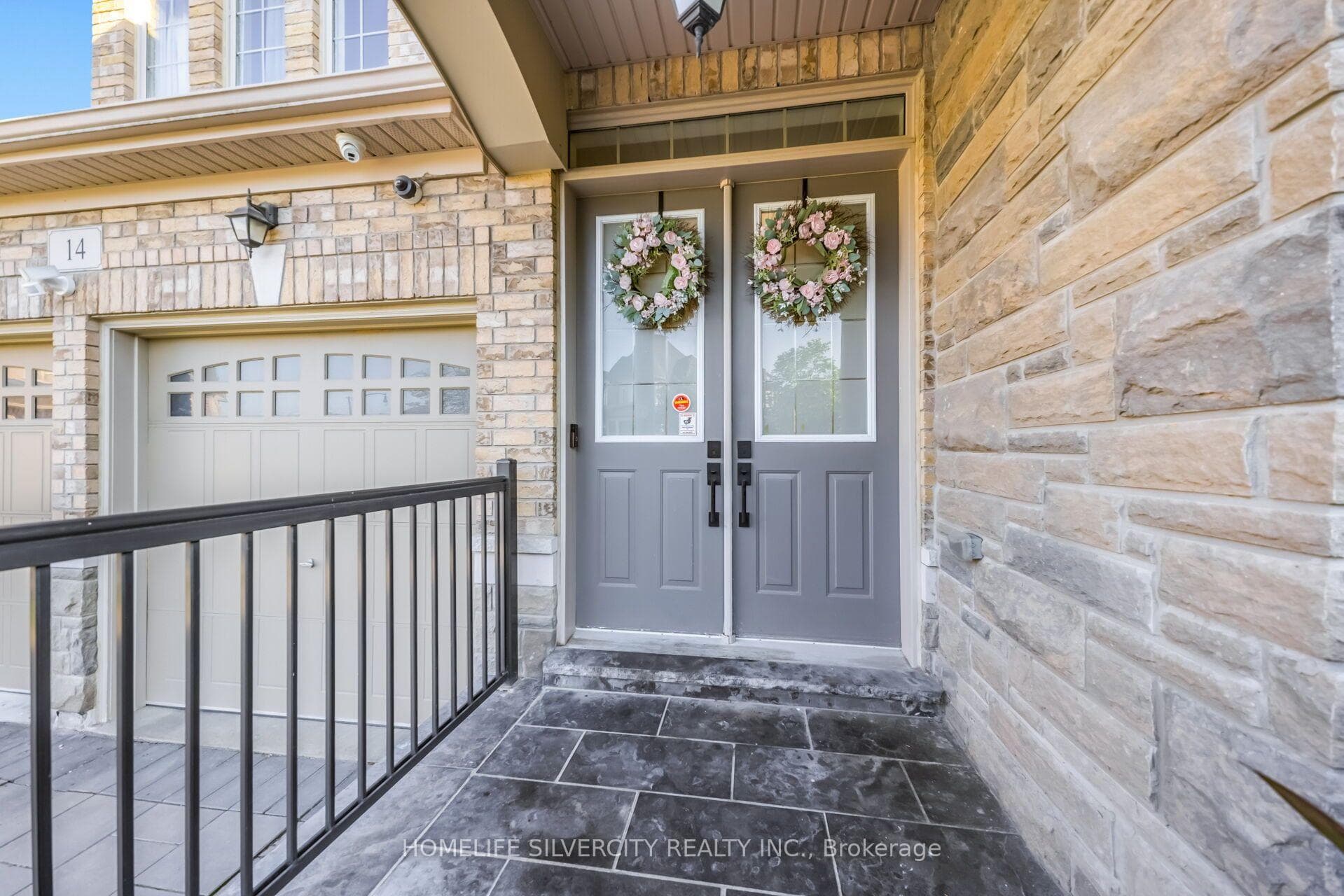 14 Observatory Crescent photo 6