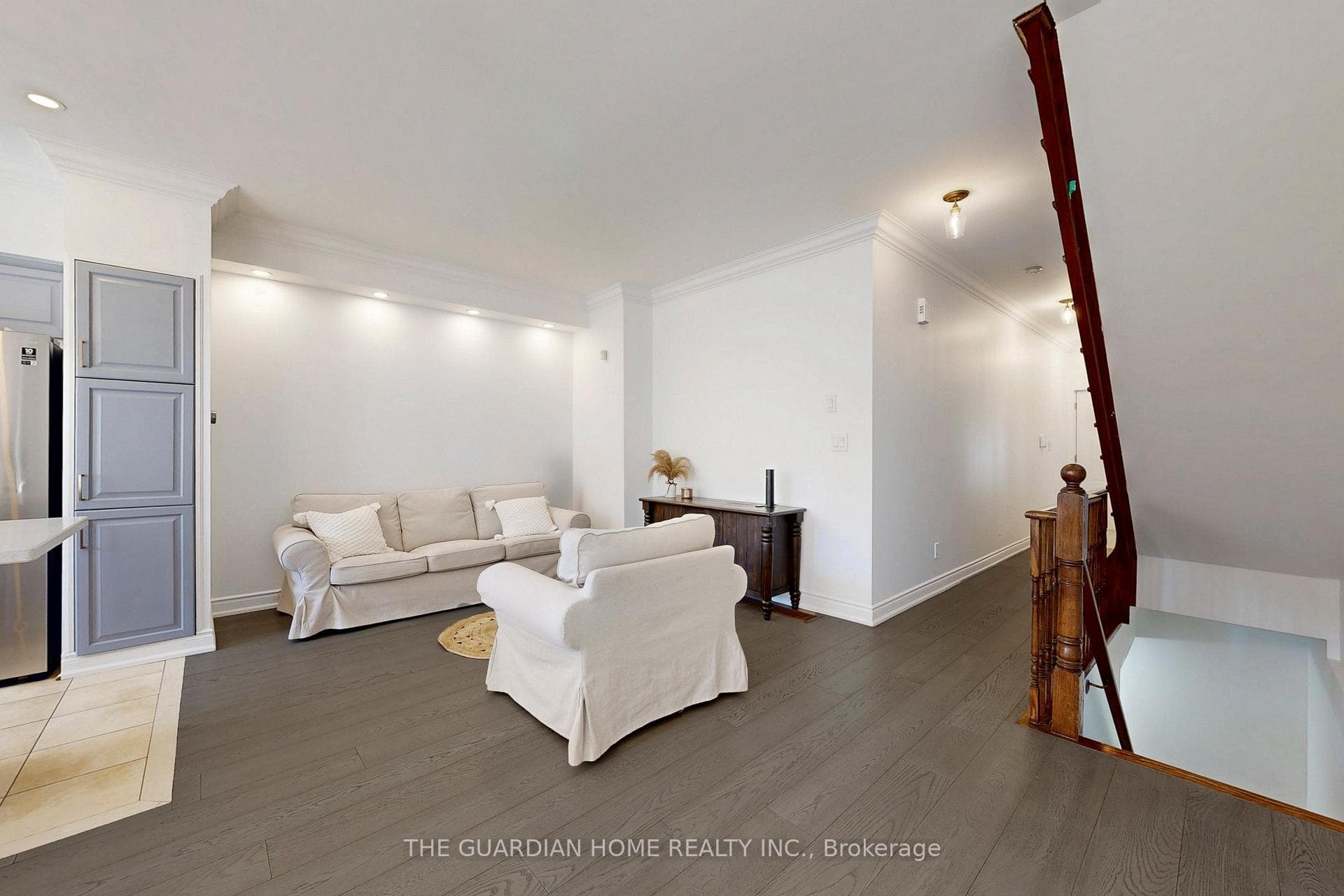 3057 Finch Avenue Unit 35 photo 4
