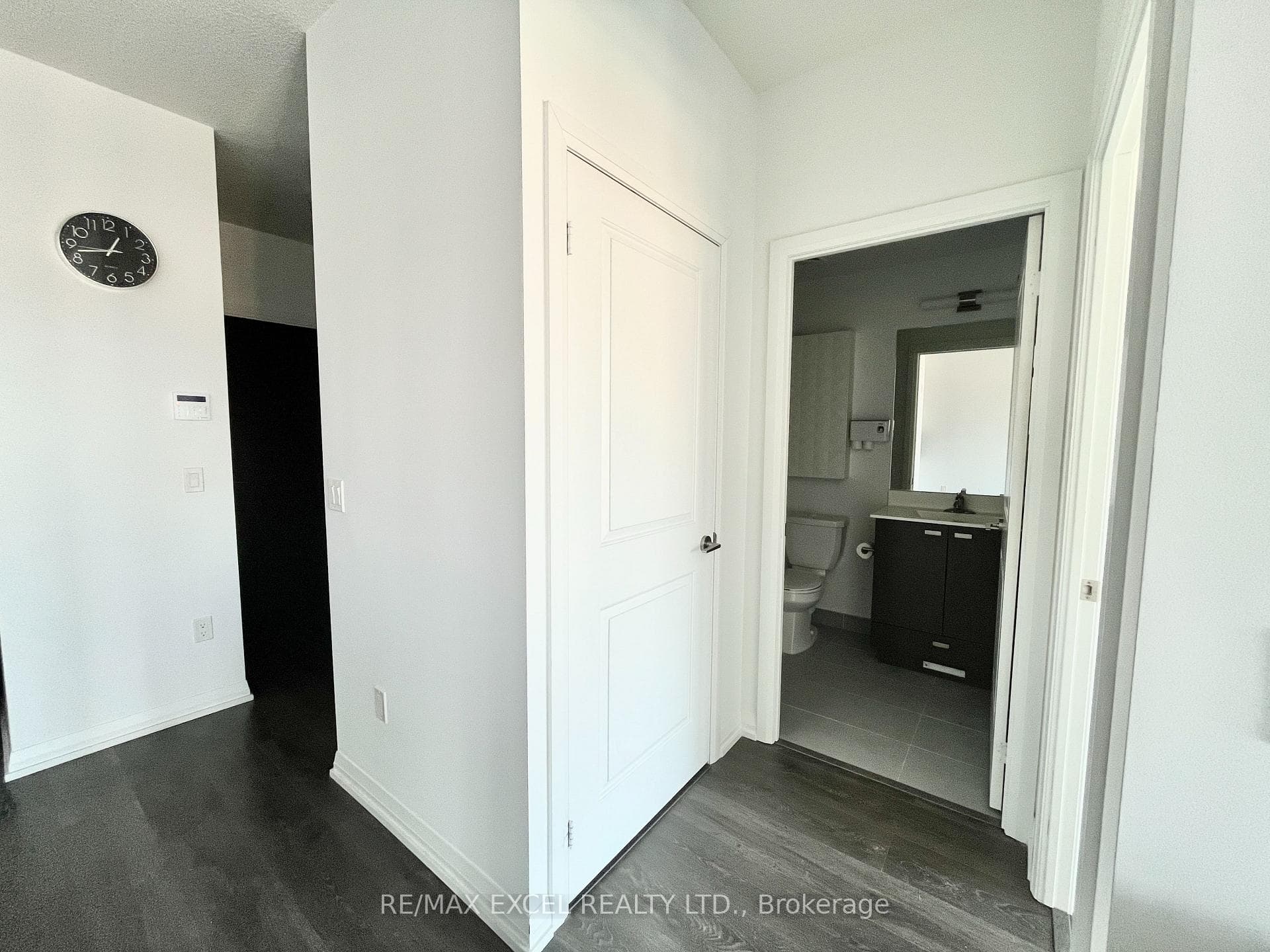 50 Ann O'reilly Road Unit 527 photo 8