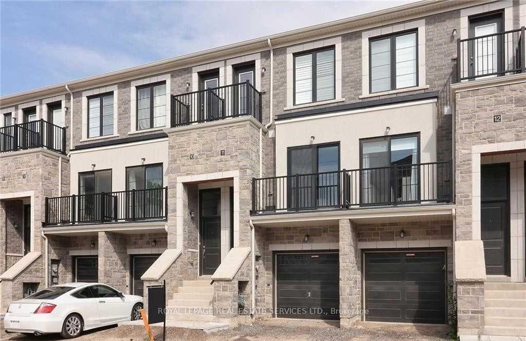383 Dundas Street Unit 11 photo 3