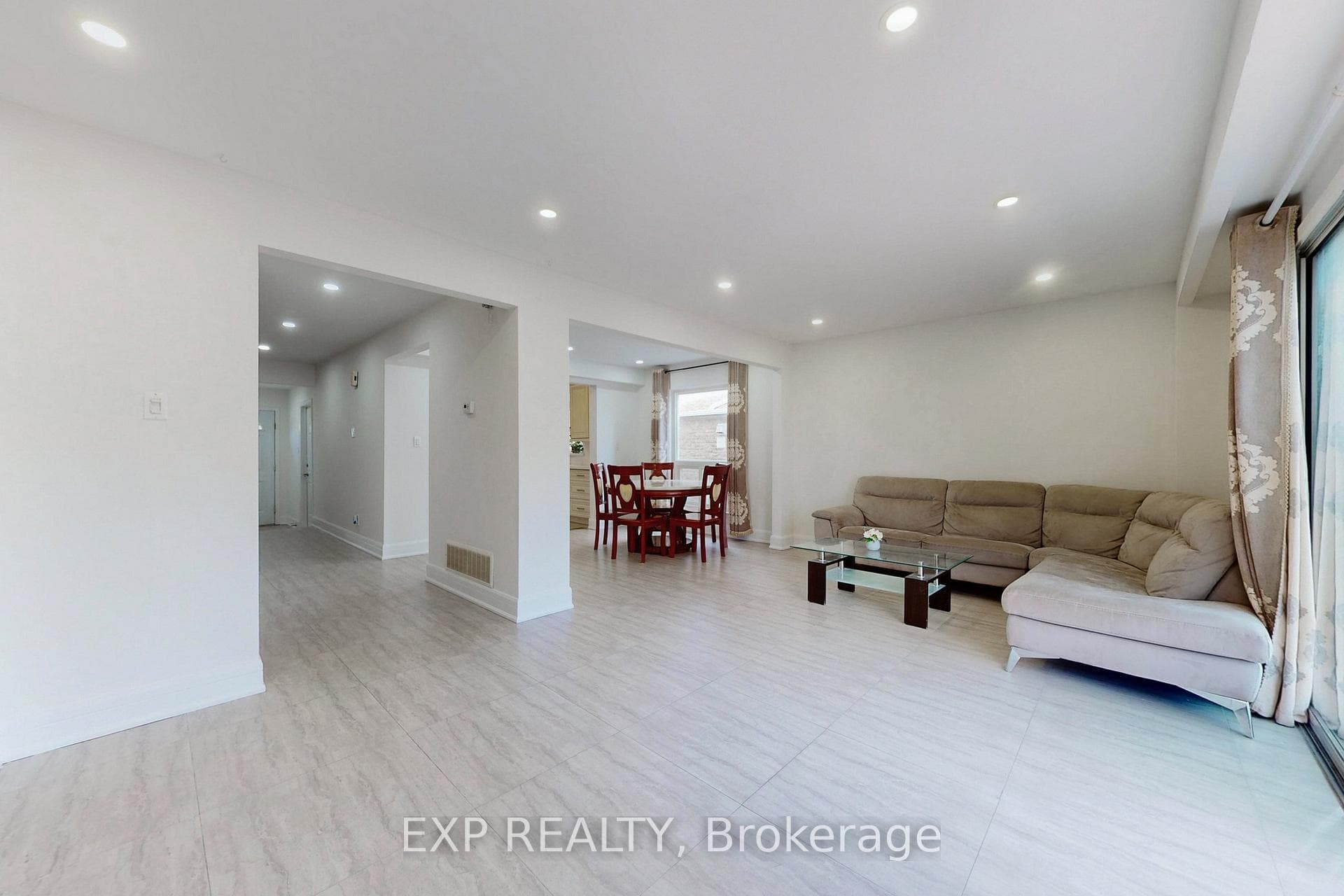 103 Ashridge Drive photo 6
