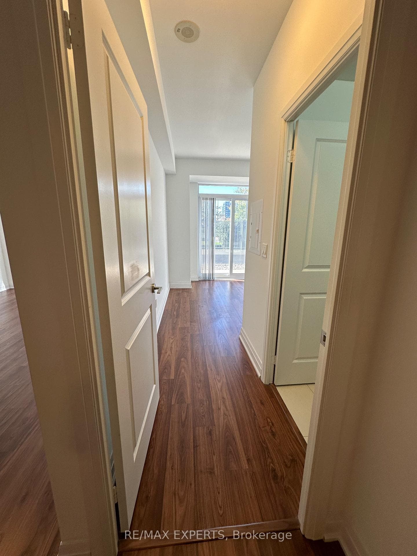 65 Oneida Crescent Unit 303 photo 21