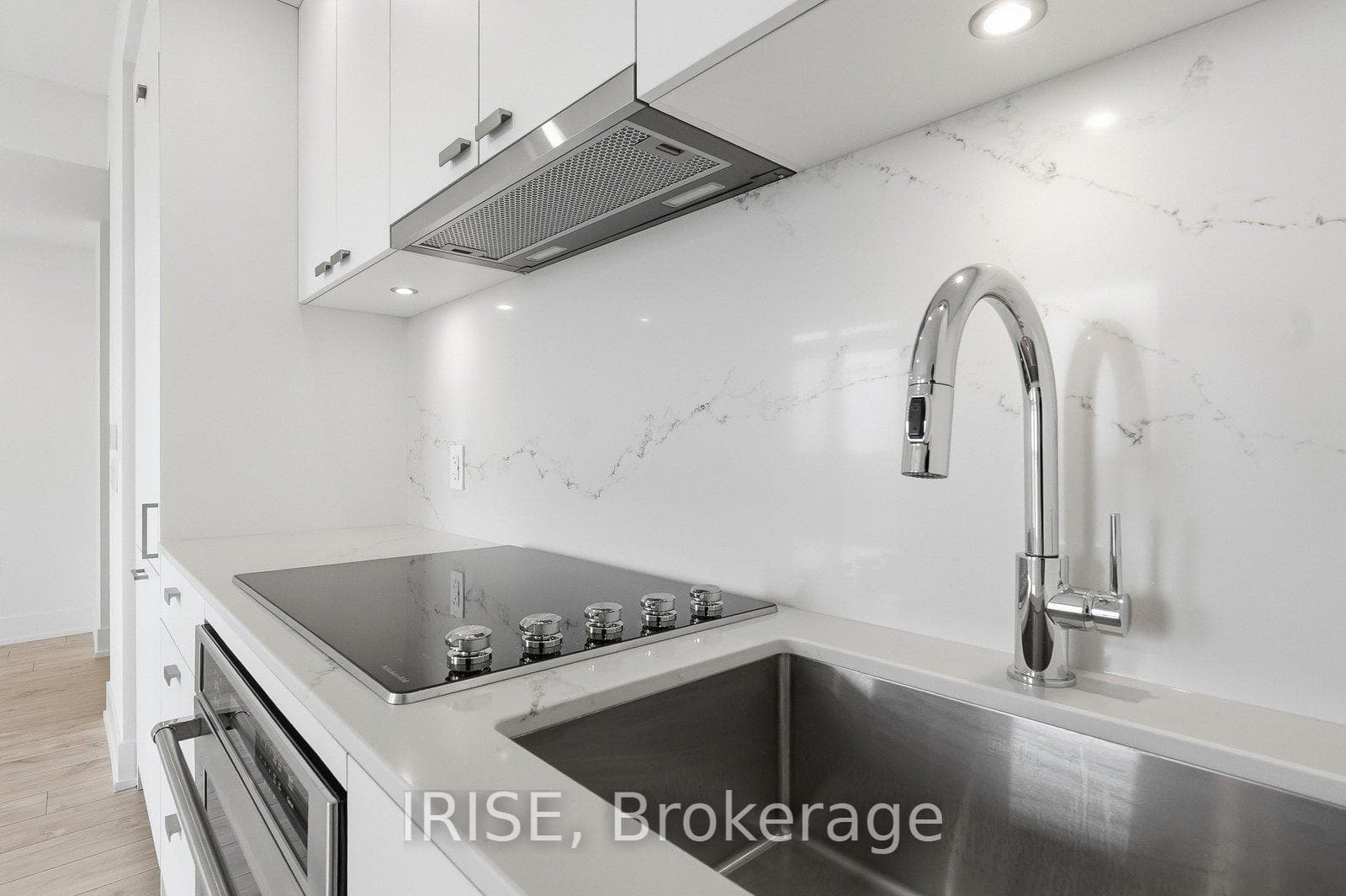 858 Dupont Street Unit 703 photo 8