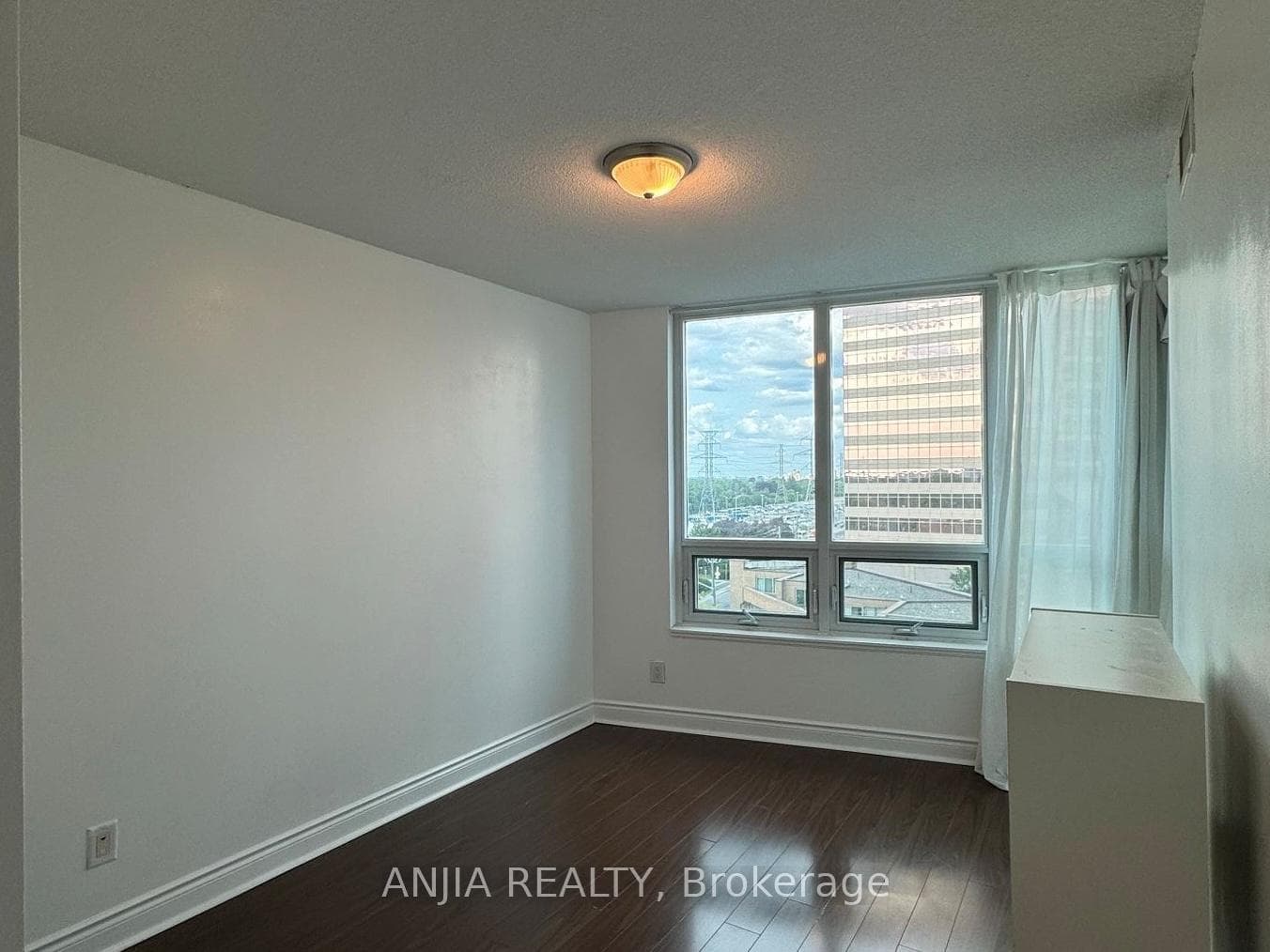 25 Greenview Avenue Unit 721 photo 6